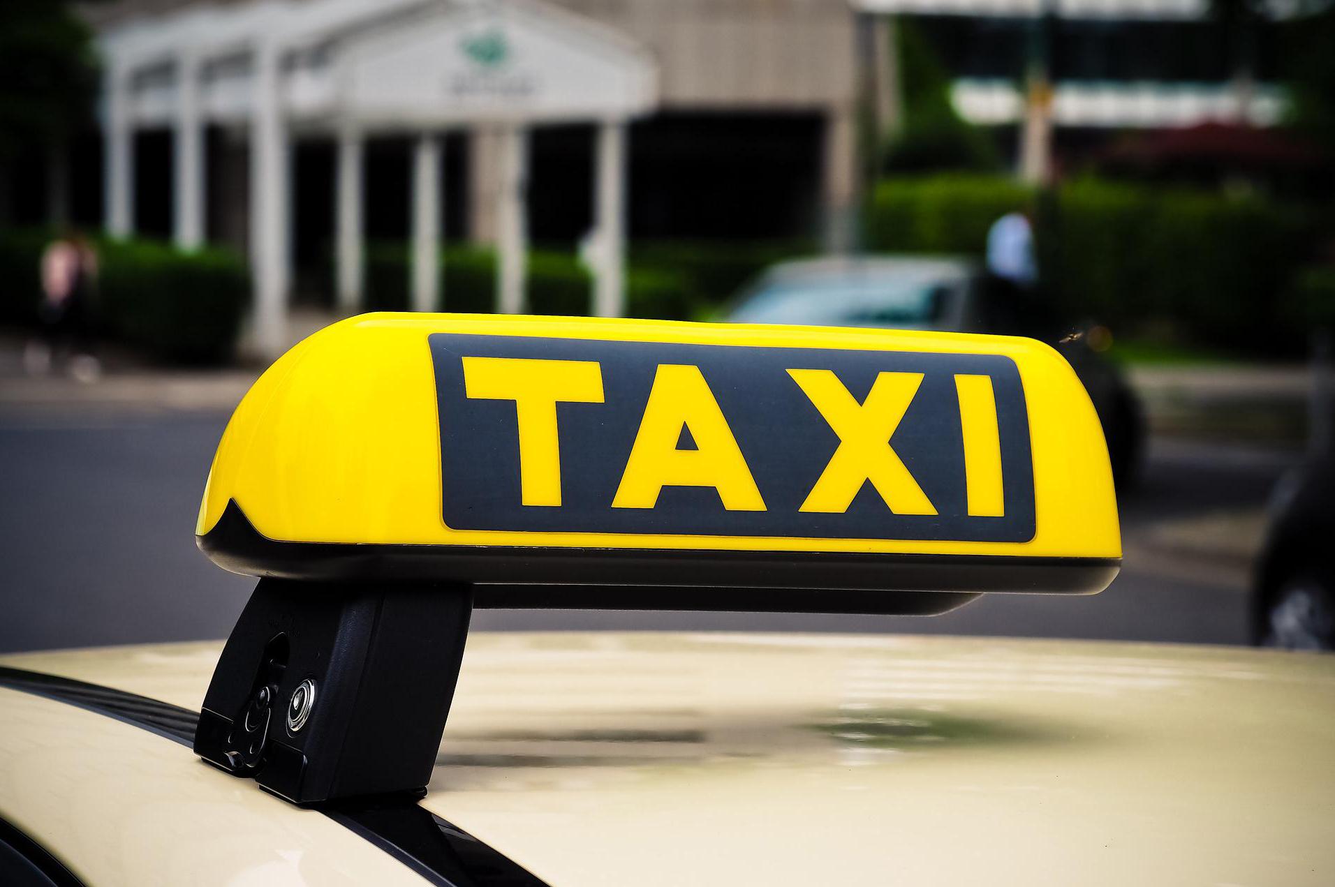Taxi k nám do kanceláře zdarma