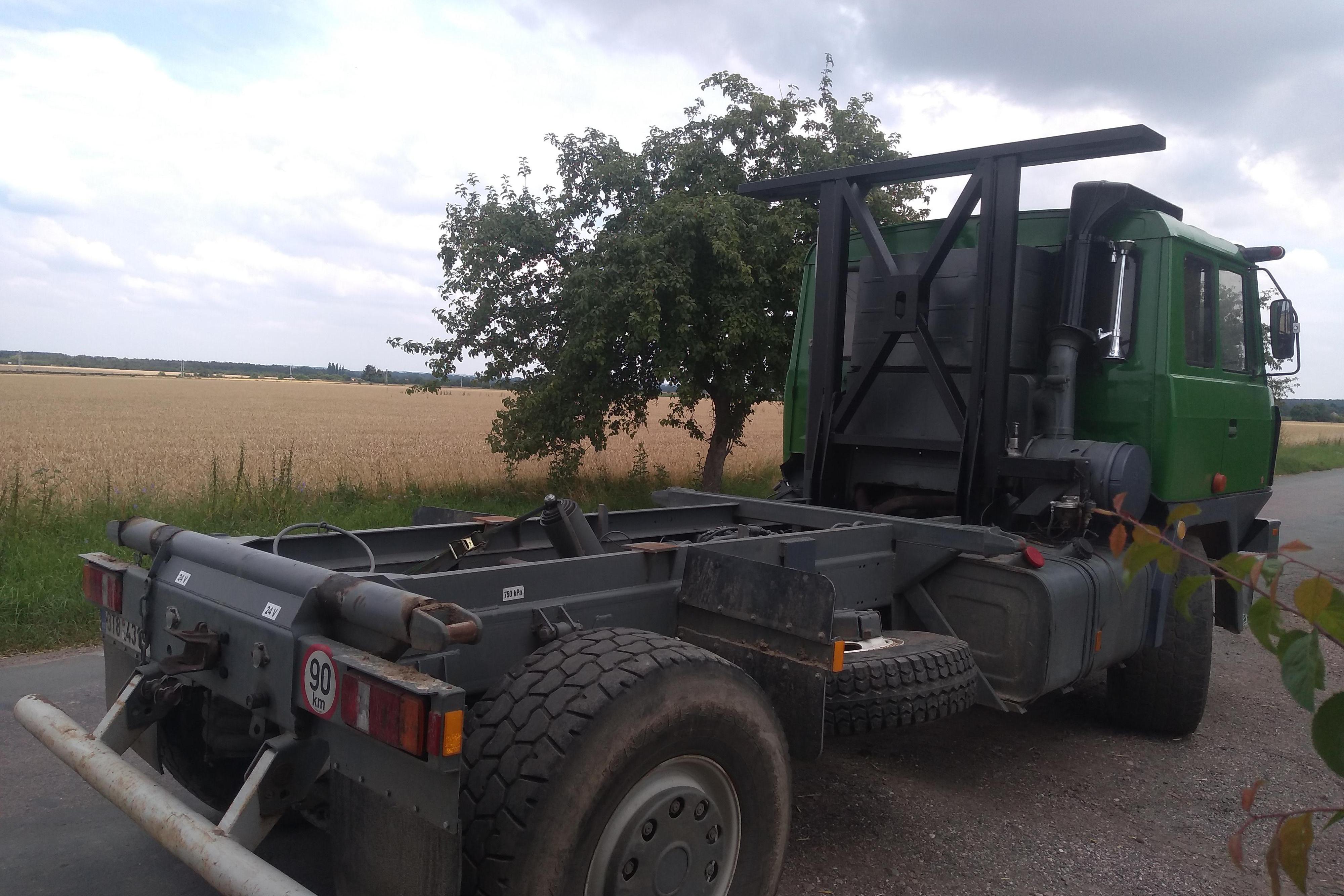 Zdeněk Hanák - Přestavby vozidel