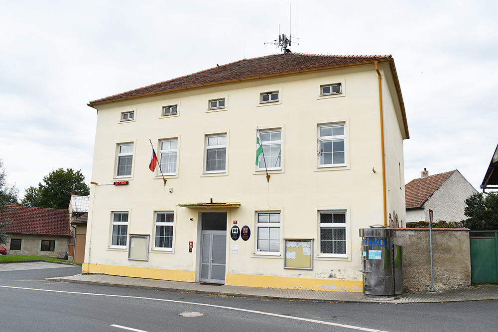 Plaňany - úřad městyse