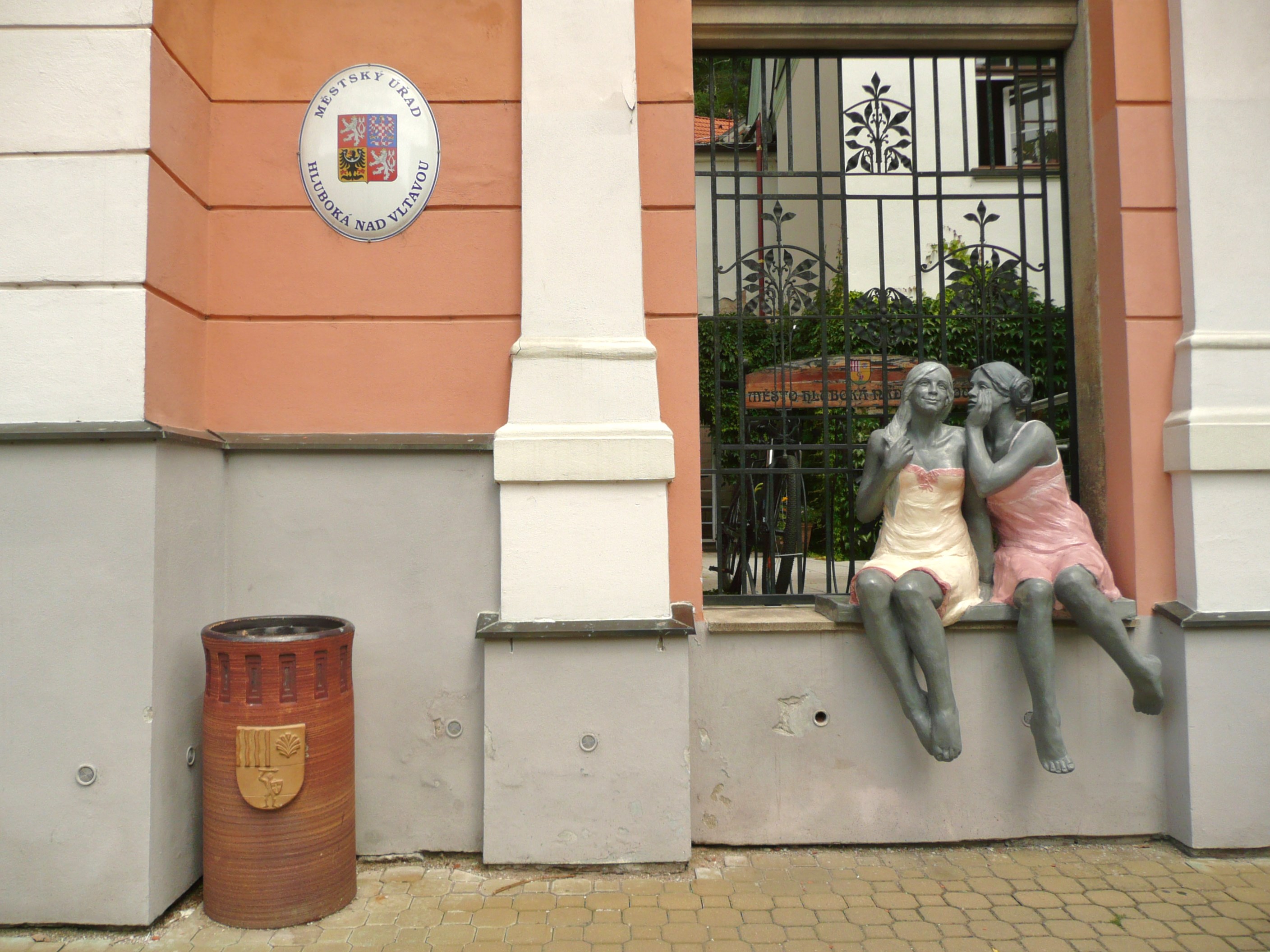 Hluboká nad Vltavou - městský úřad foto 3
