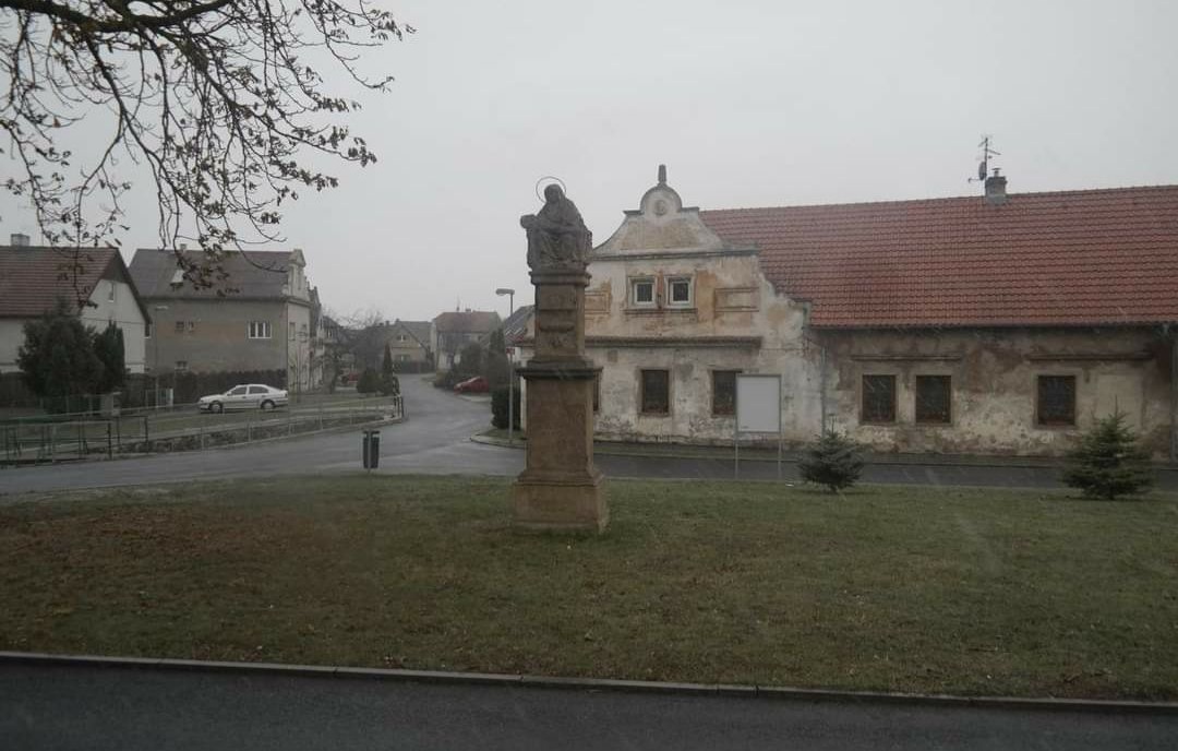 Strupčice - obecní úřad foto 4