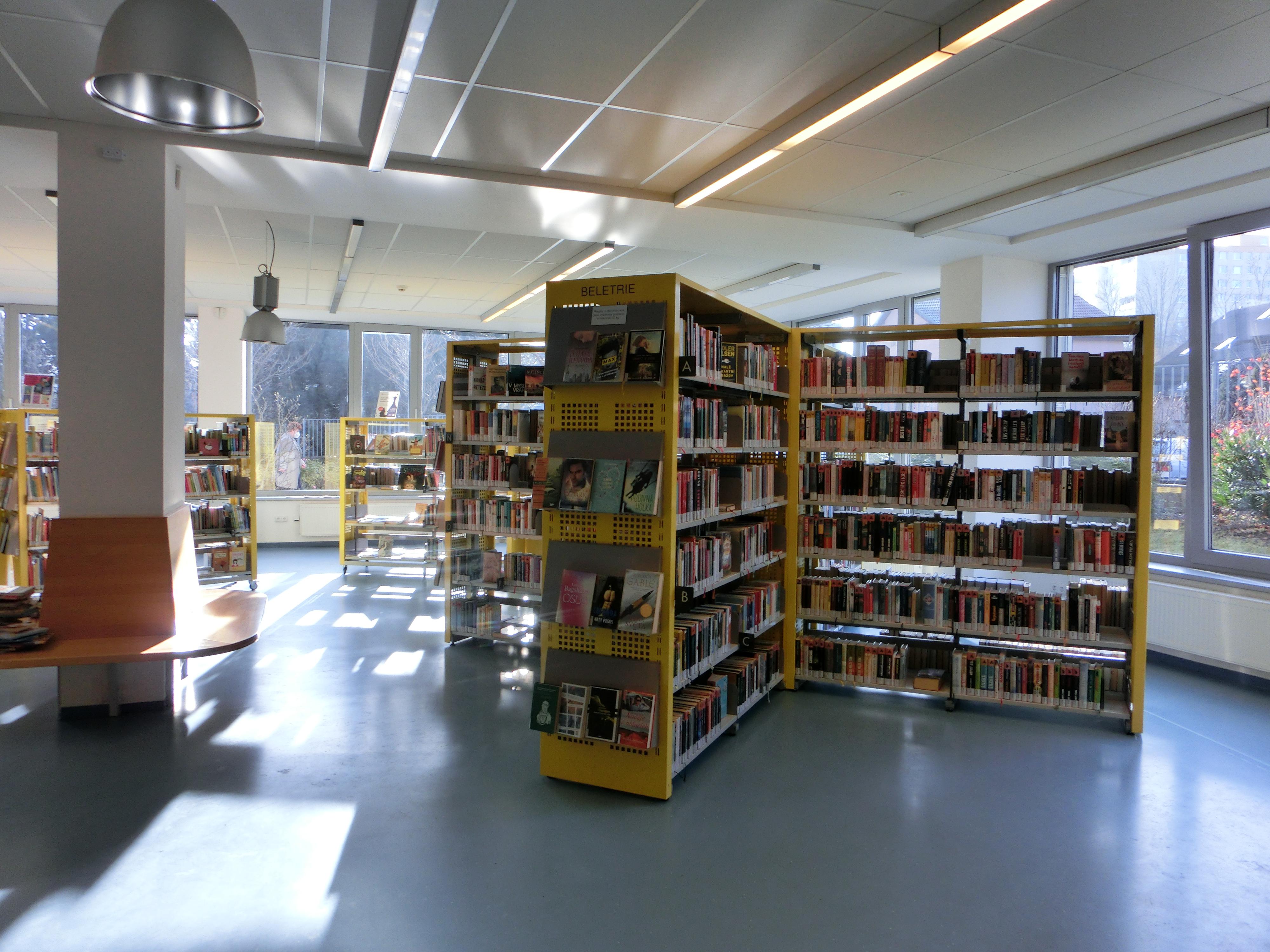Městská knihovna v Praze - Stodůlky foto 2