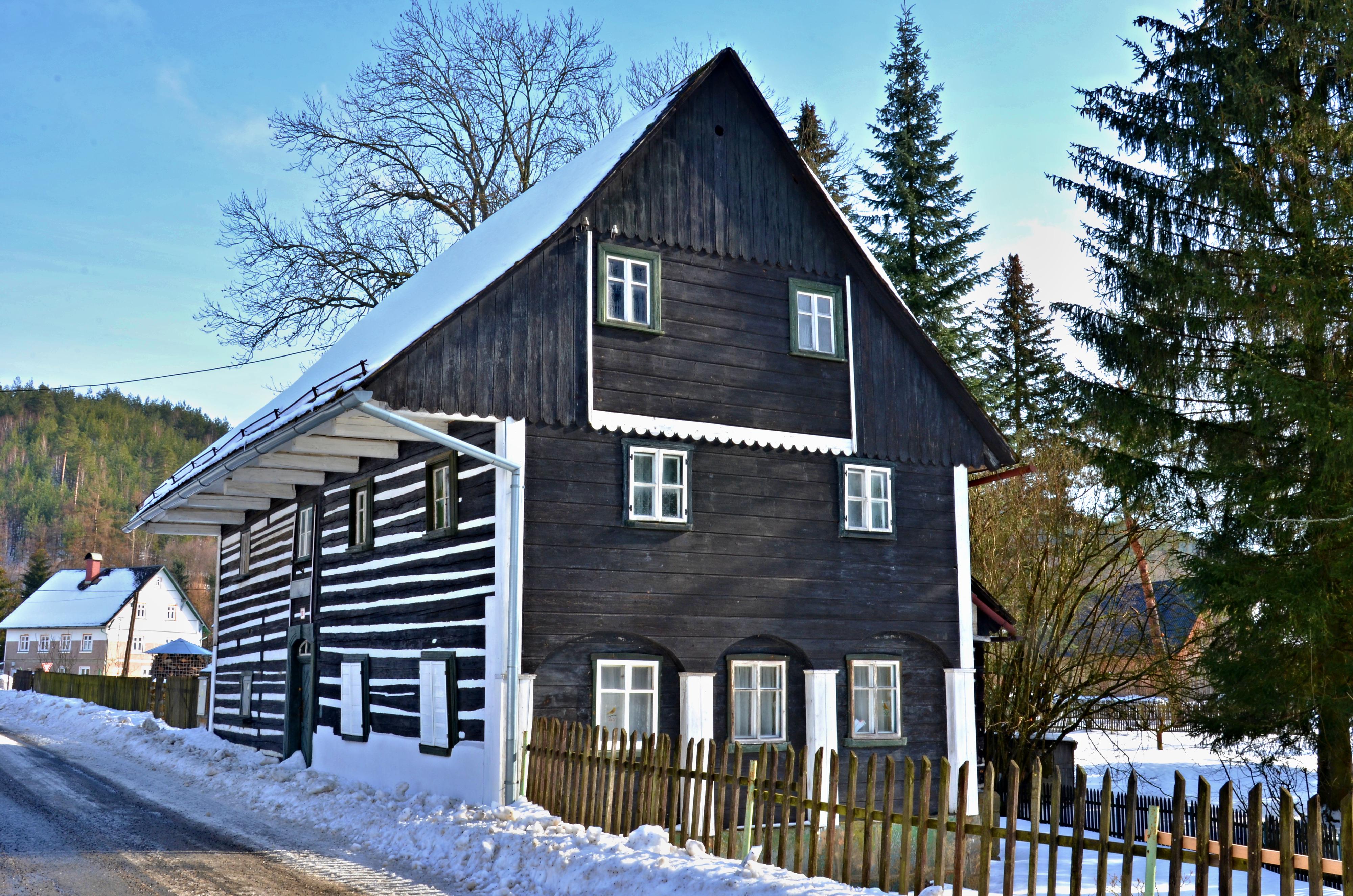 Mařenice - obecní úřad foto 6
