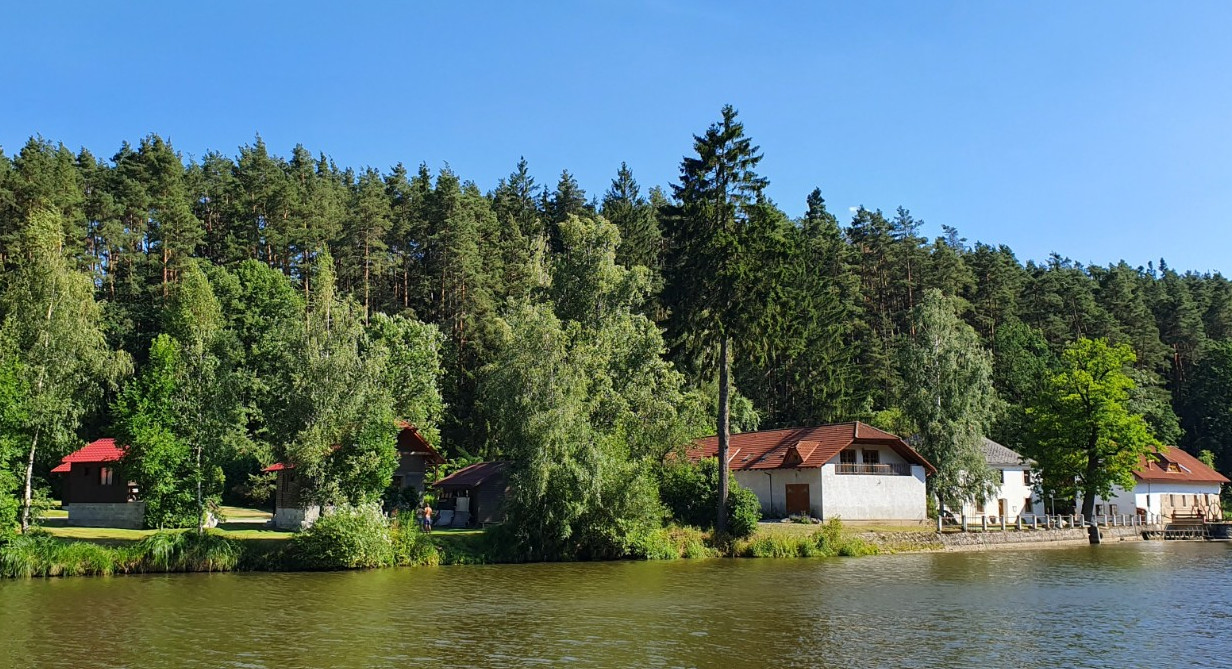 Chatový kemp Červený mlýn