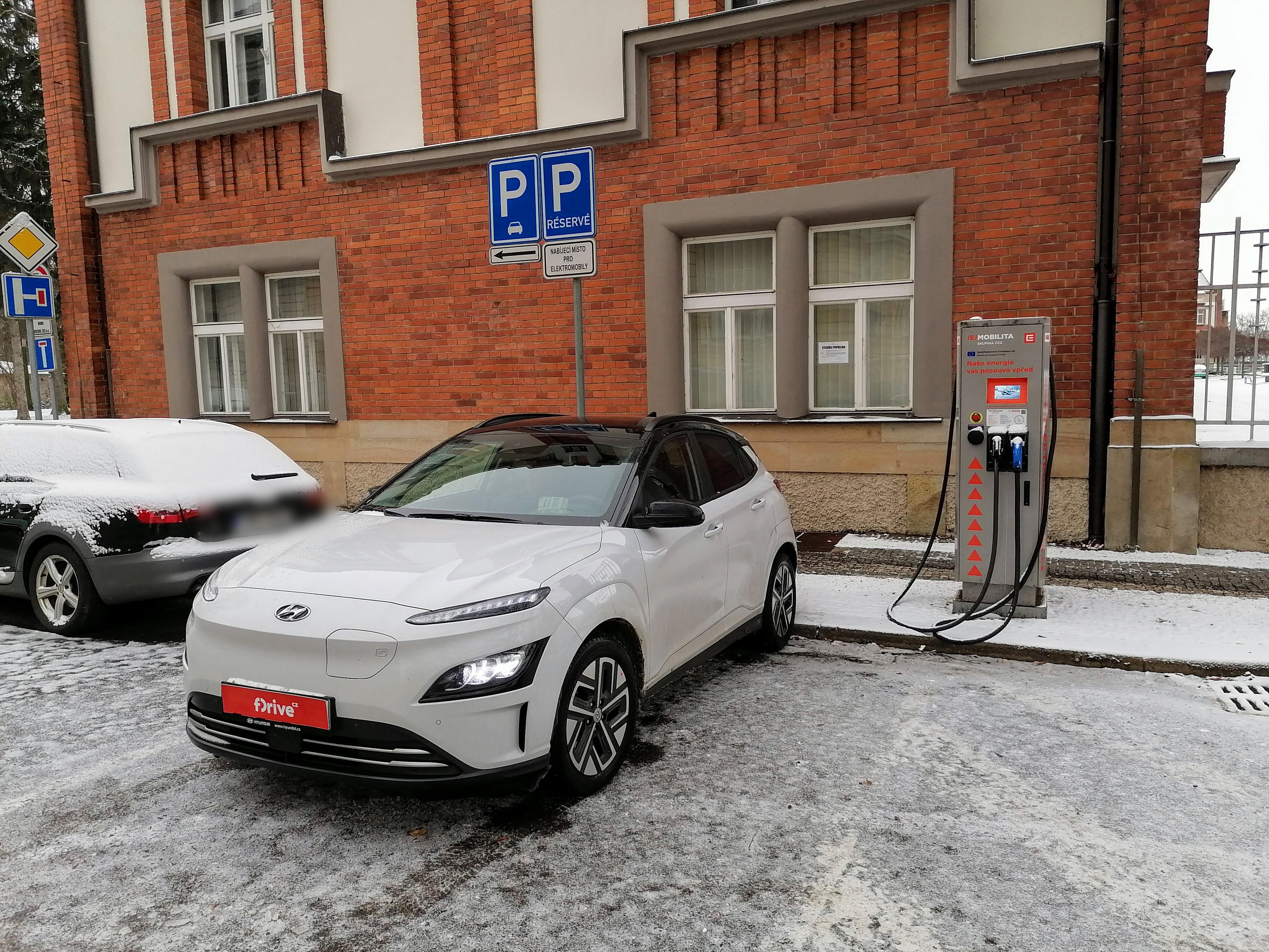 Nabíjecí stanice ČEZ foto 1