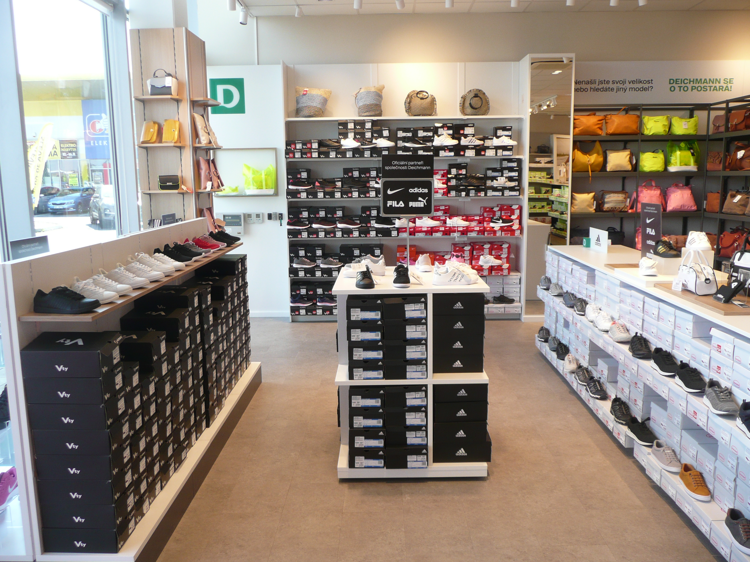 DEICHMANN foto 2