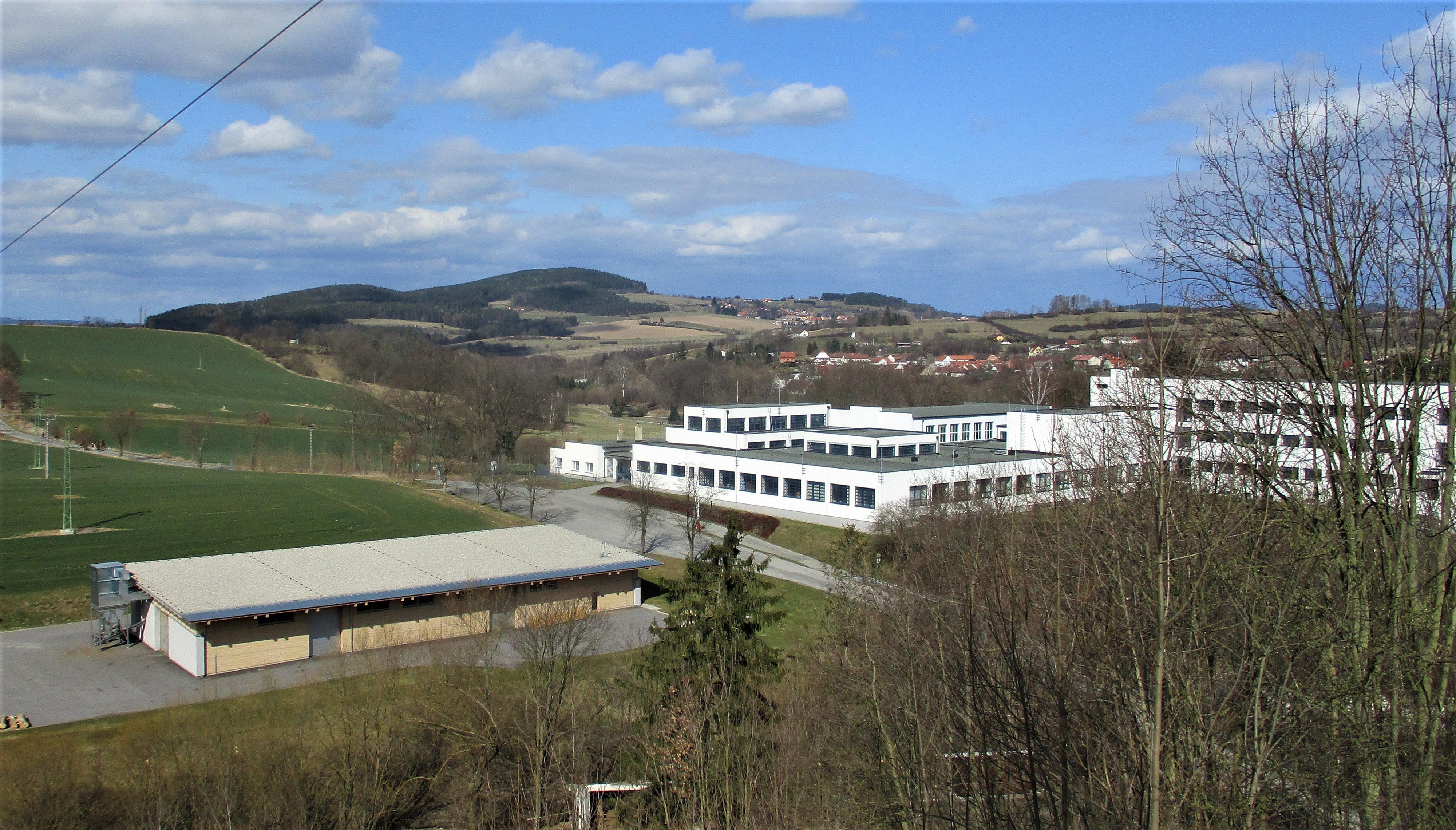 Vyšší odborná škola a Střední průmyslová škola, Volyně foto 2