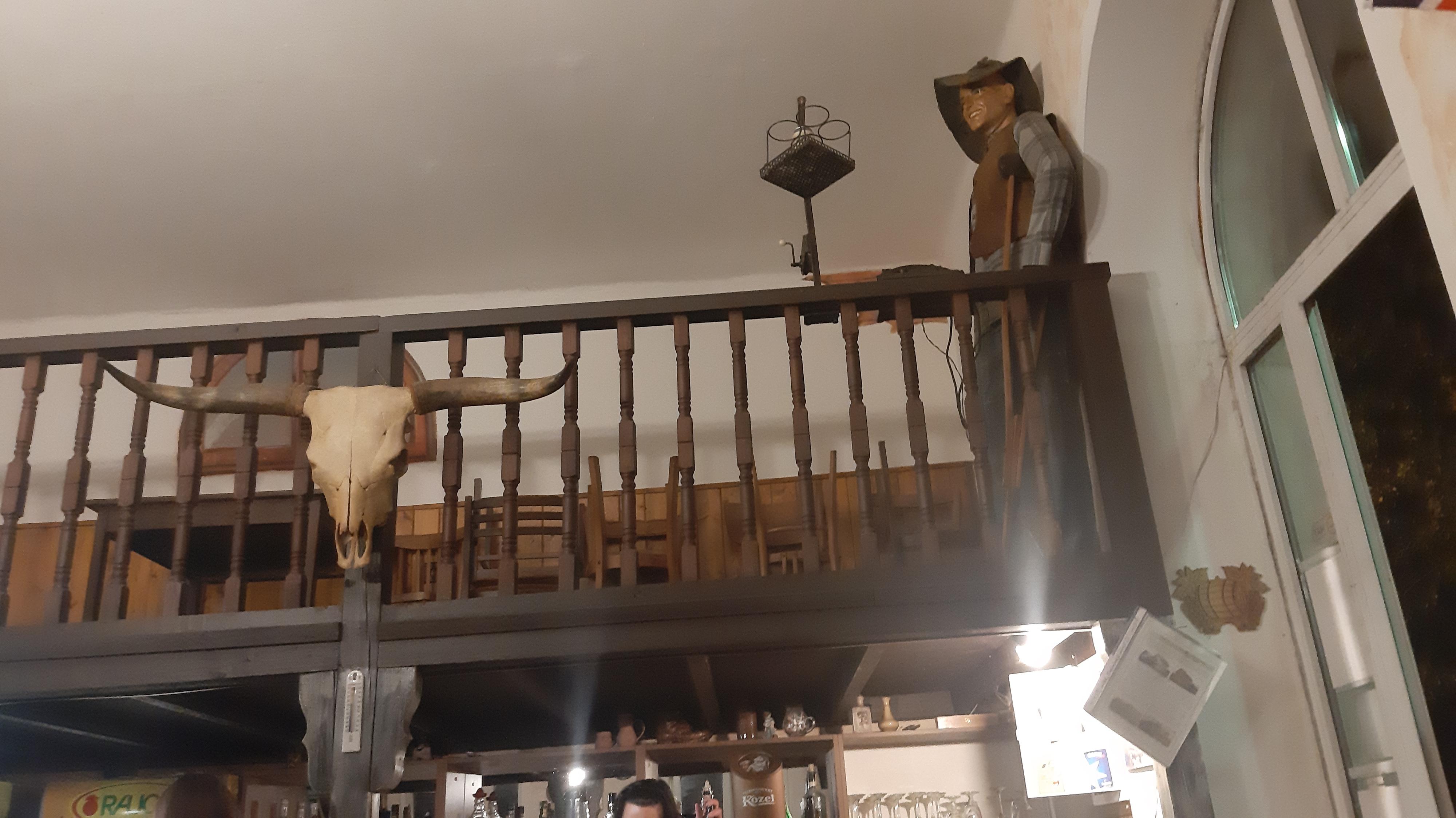 Restaurace Country Saloon foto 2