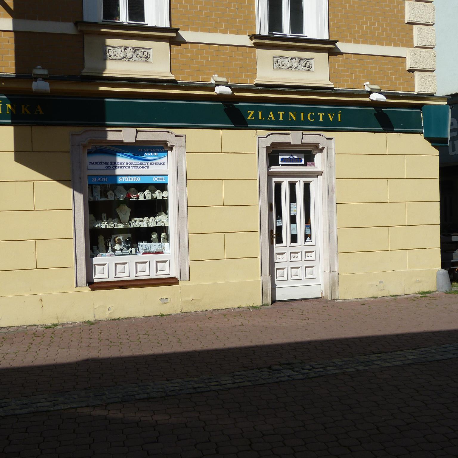 ZLATNICTVÍ SAFÍR foto 5