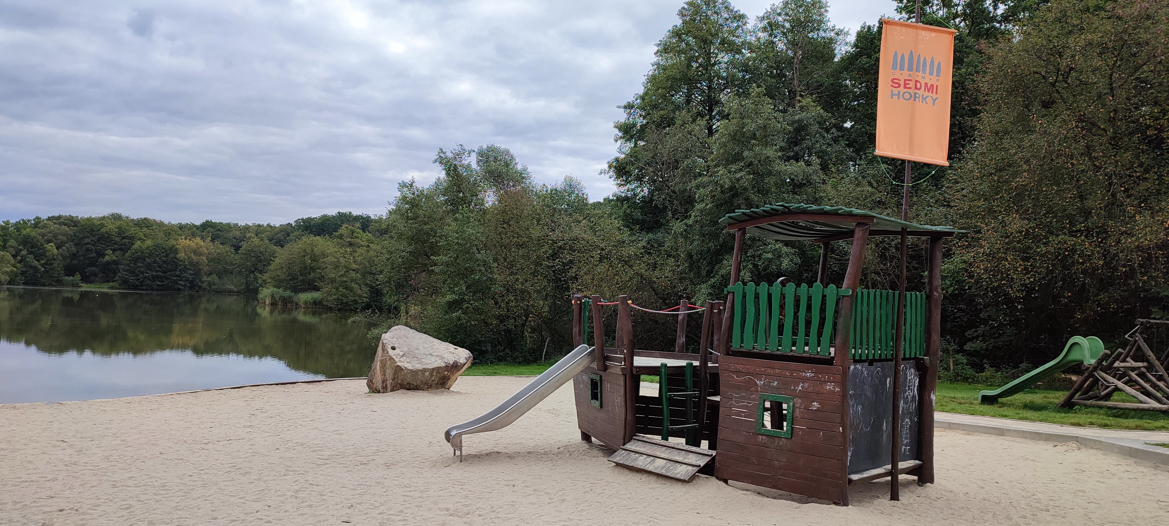 Přírodní koupaliště Bažantník foto 2