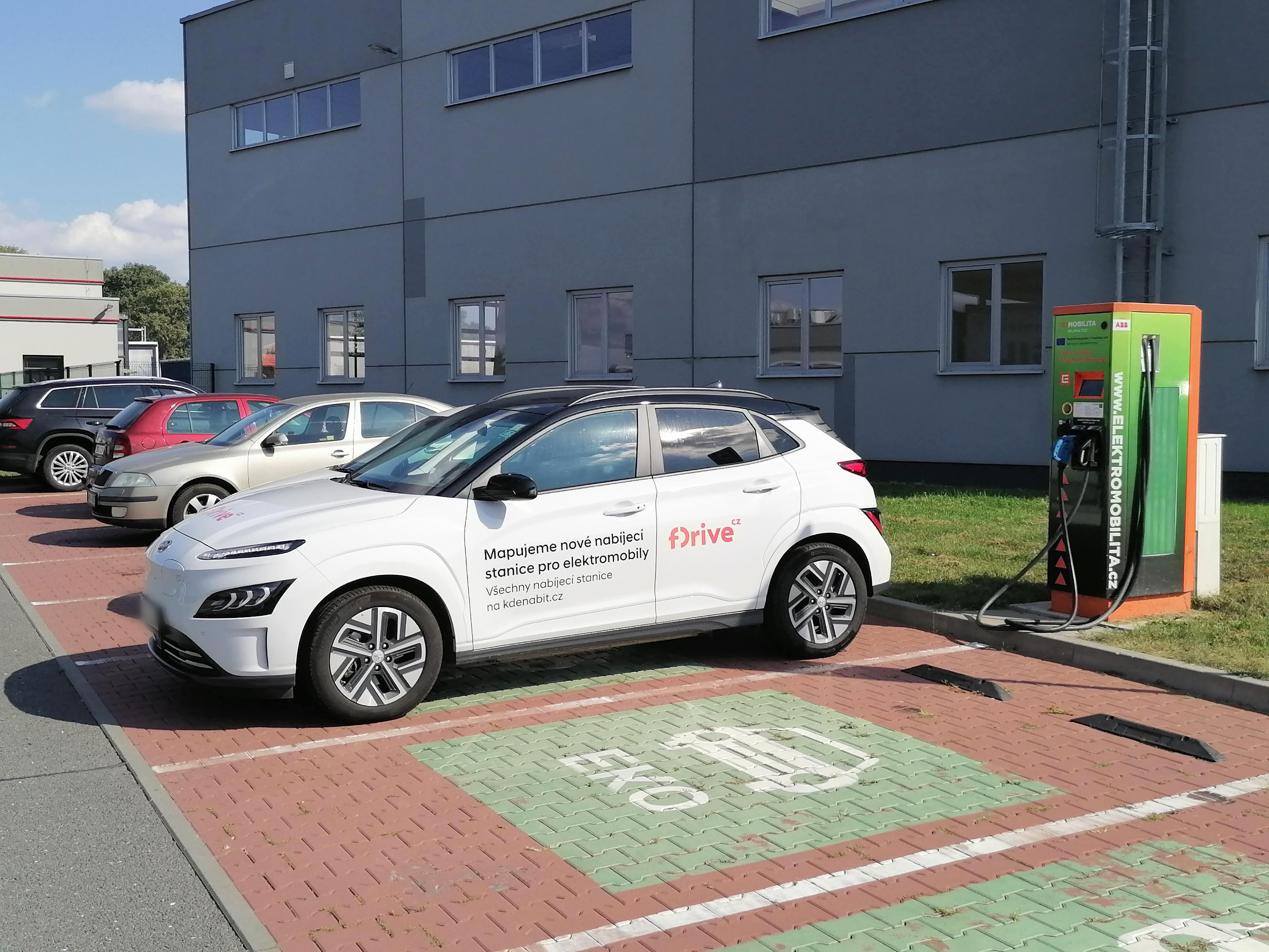 Nabíjecí stanice ČEZ