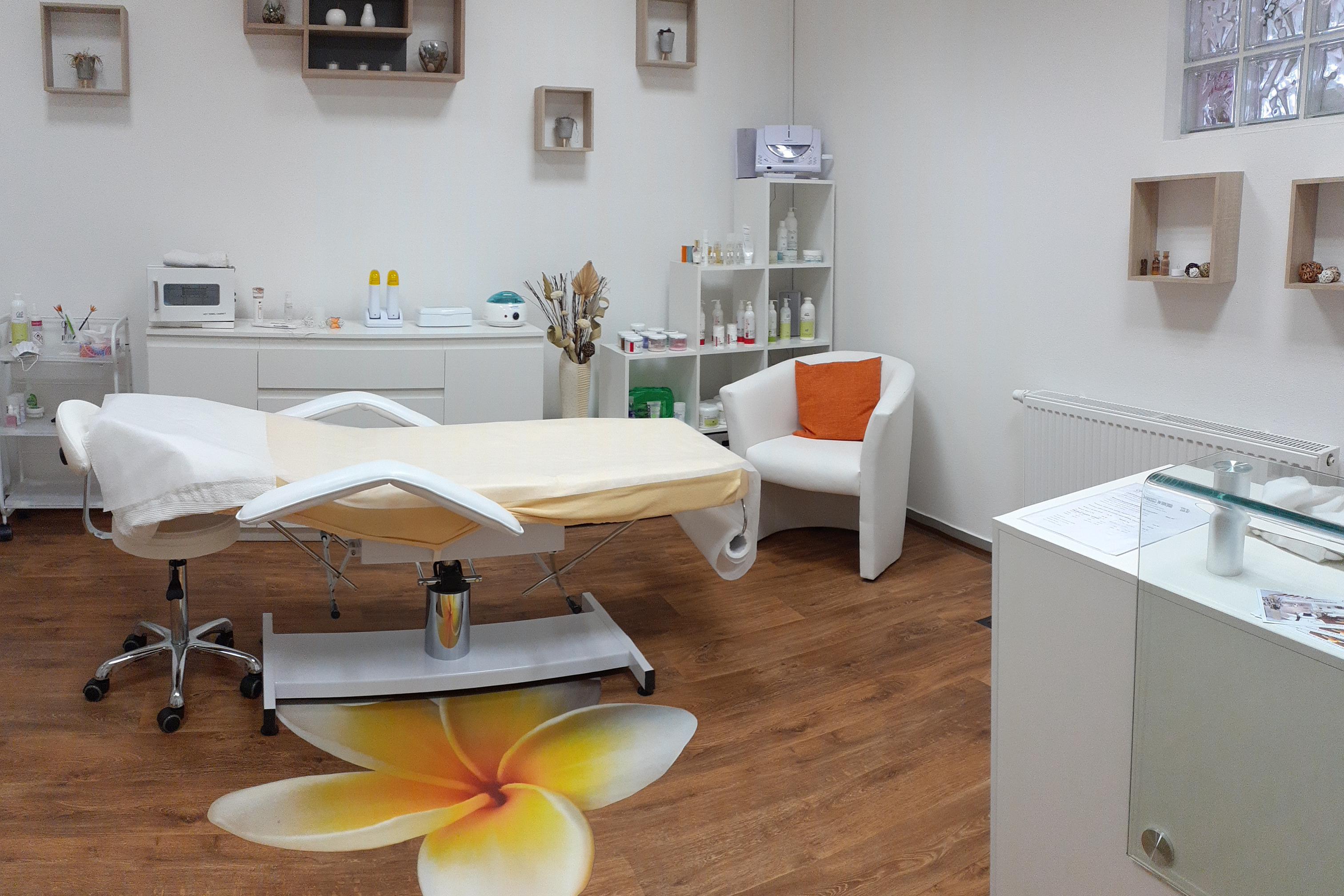 Salon Mia - kosmetické služby foto 1