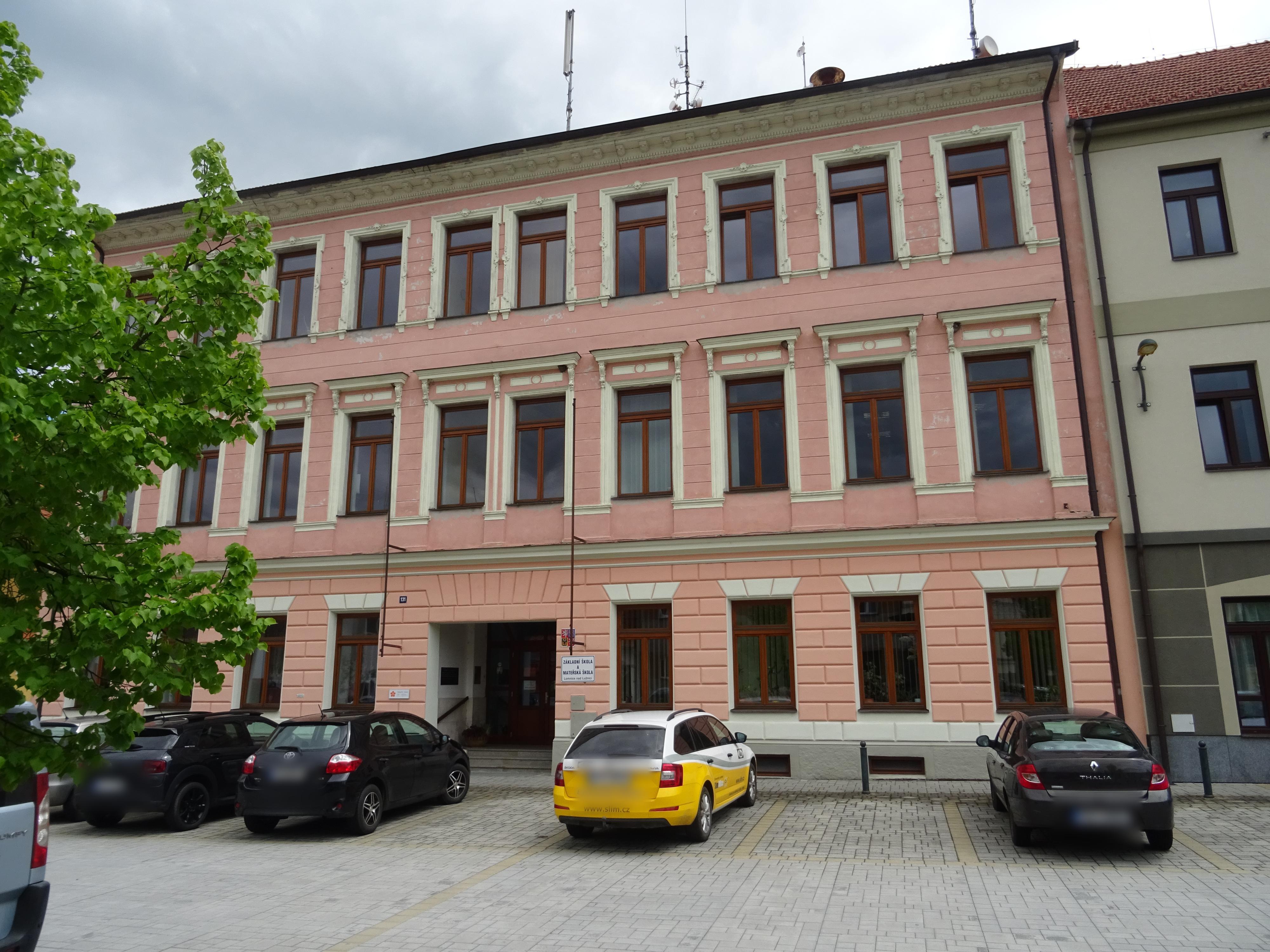 ZŠ Lomnice nad Lužnicí foto 2