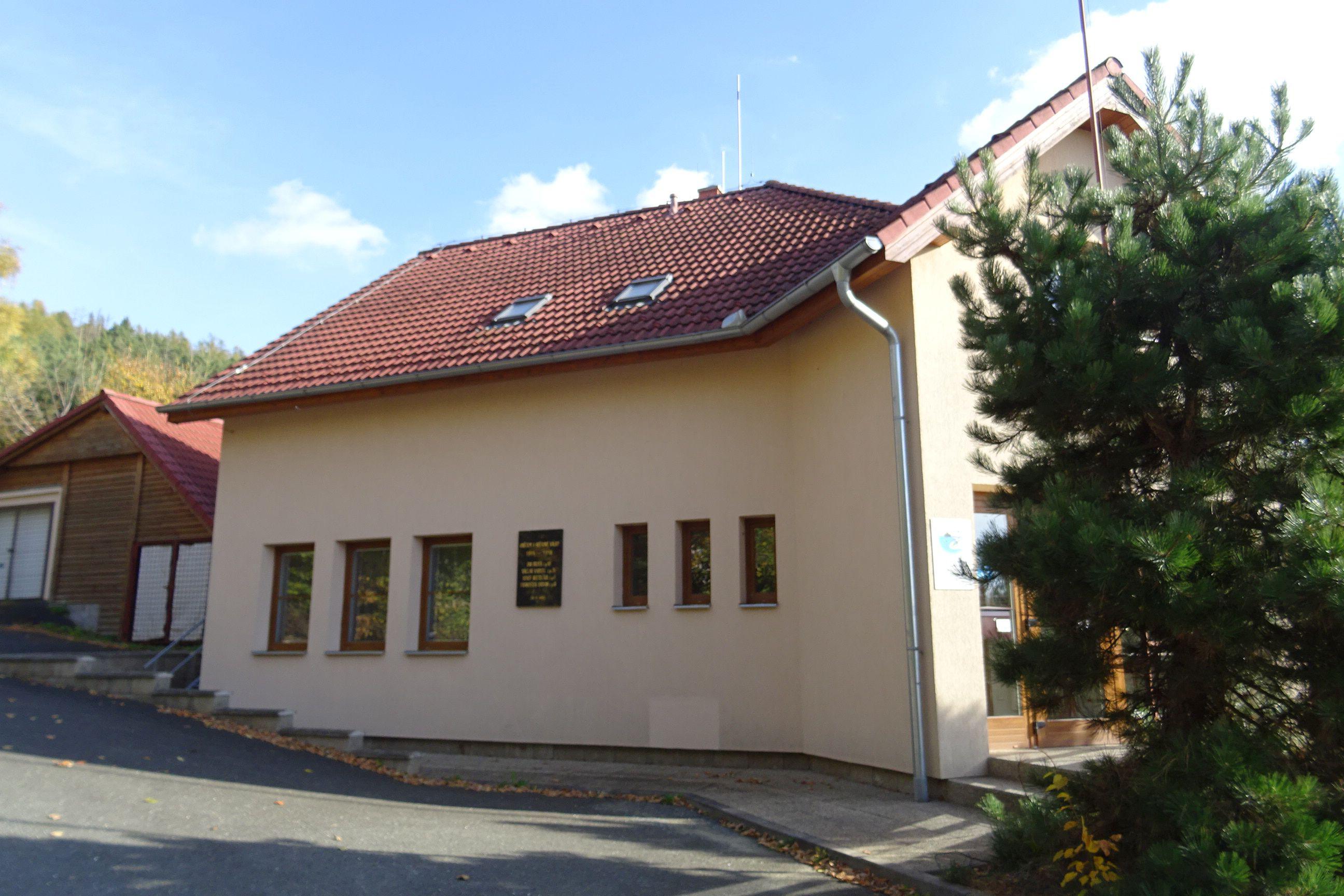 Kladruby - obecní úřad foto 3