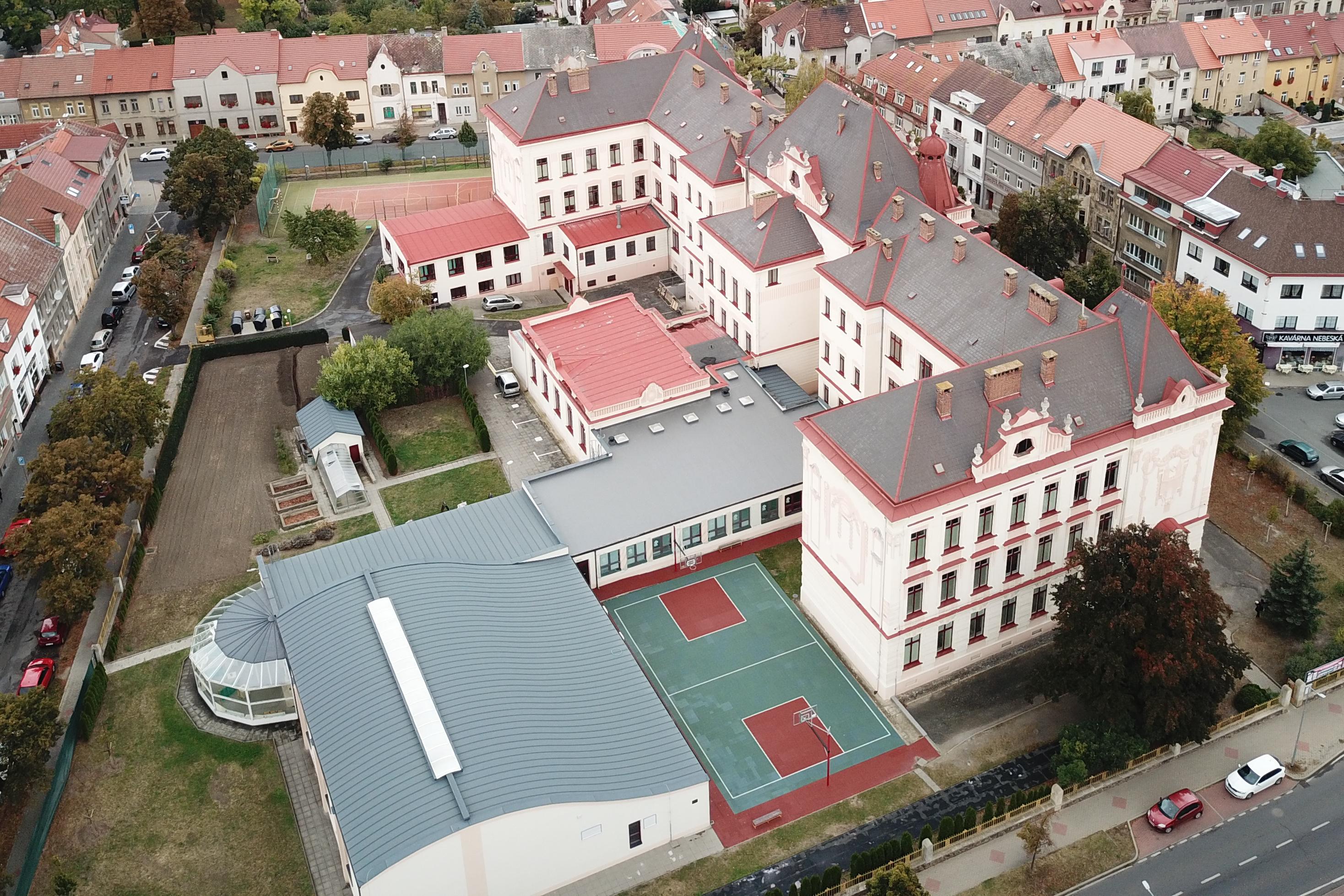 Základní škola Roudnice nad Labem, Karla Jeřábka 941, okres Litoměřice foto 1