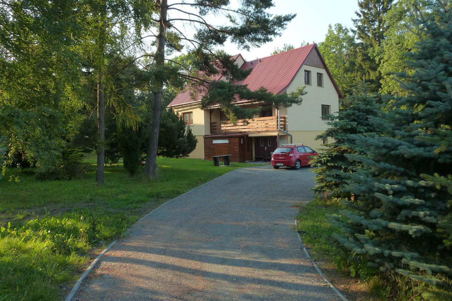 Chalupa Jordánka u sjezdovky Ski Karlov