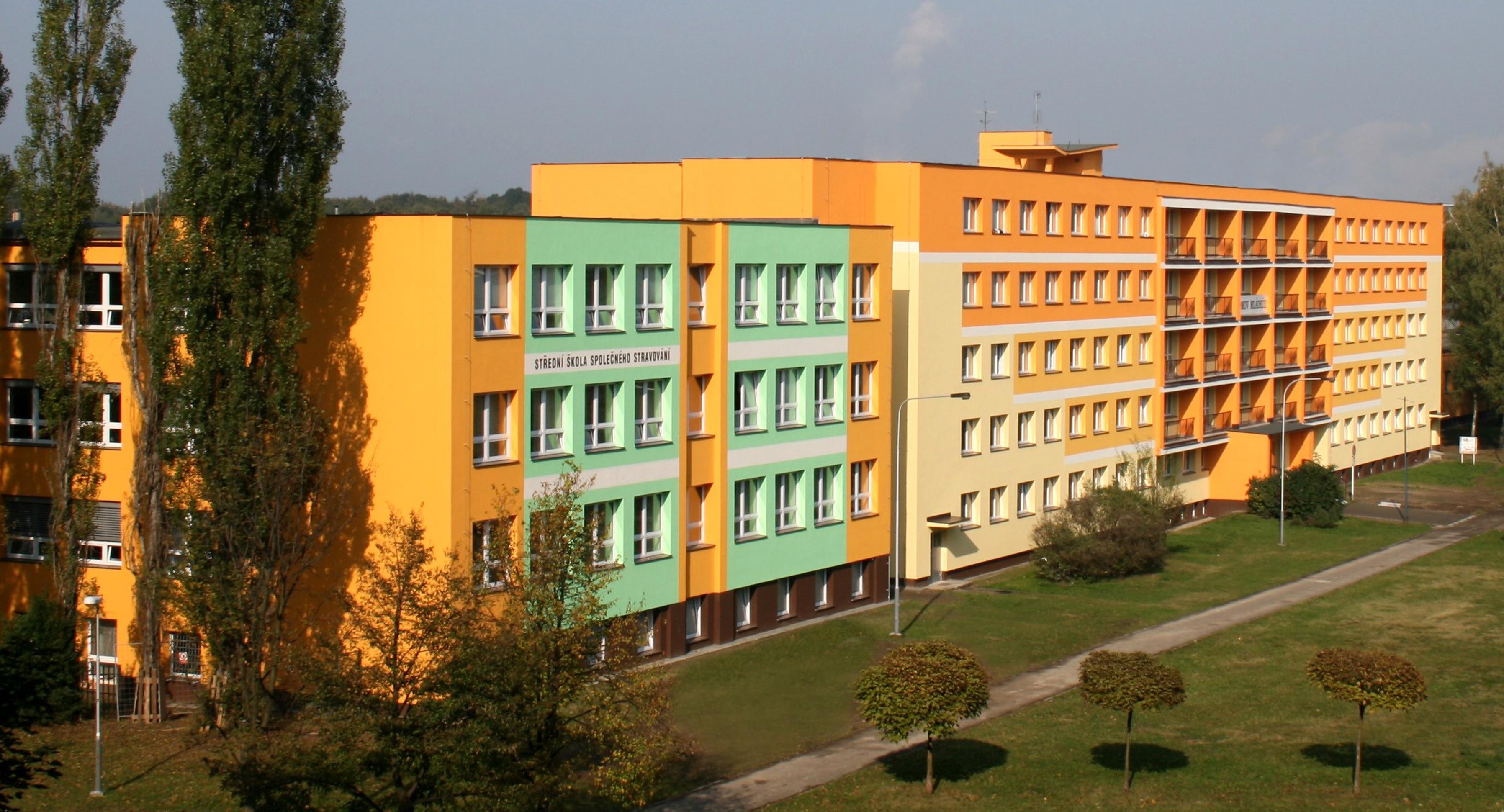 Hotelová škola Ostrava - školní jídelna foto 5