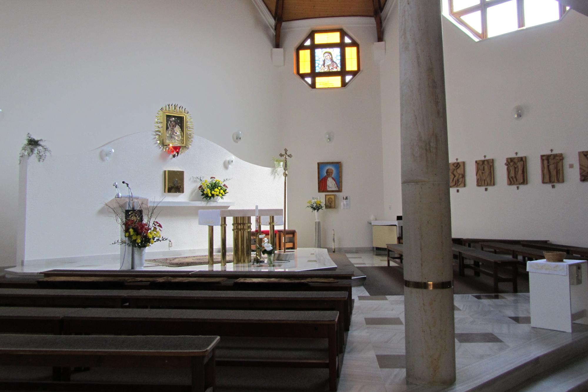 Duchovní správa poutního místa Panny Marie Pomocné foto 6