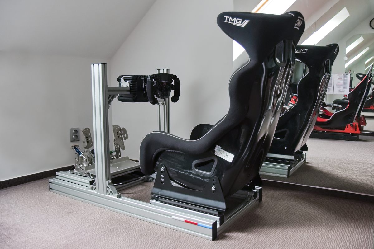 KRE Sim Racing Hardware