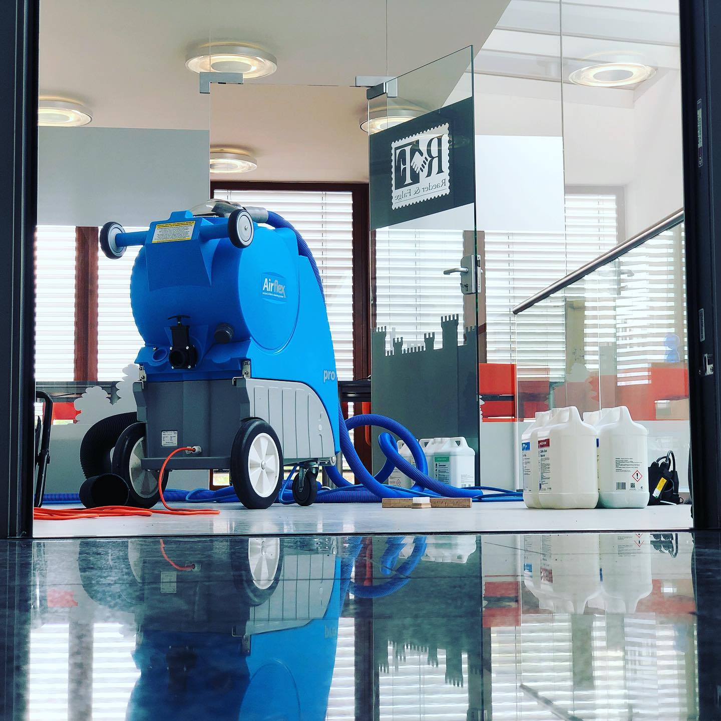 JP CLEAN SERVIS - úklid a čištění foto 3