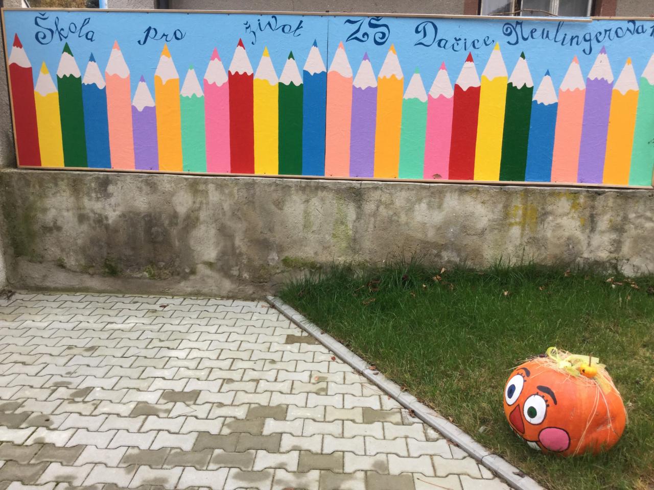 ZŠ, Dačice, Neulingerova 108 foto 2