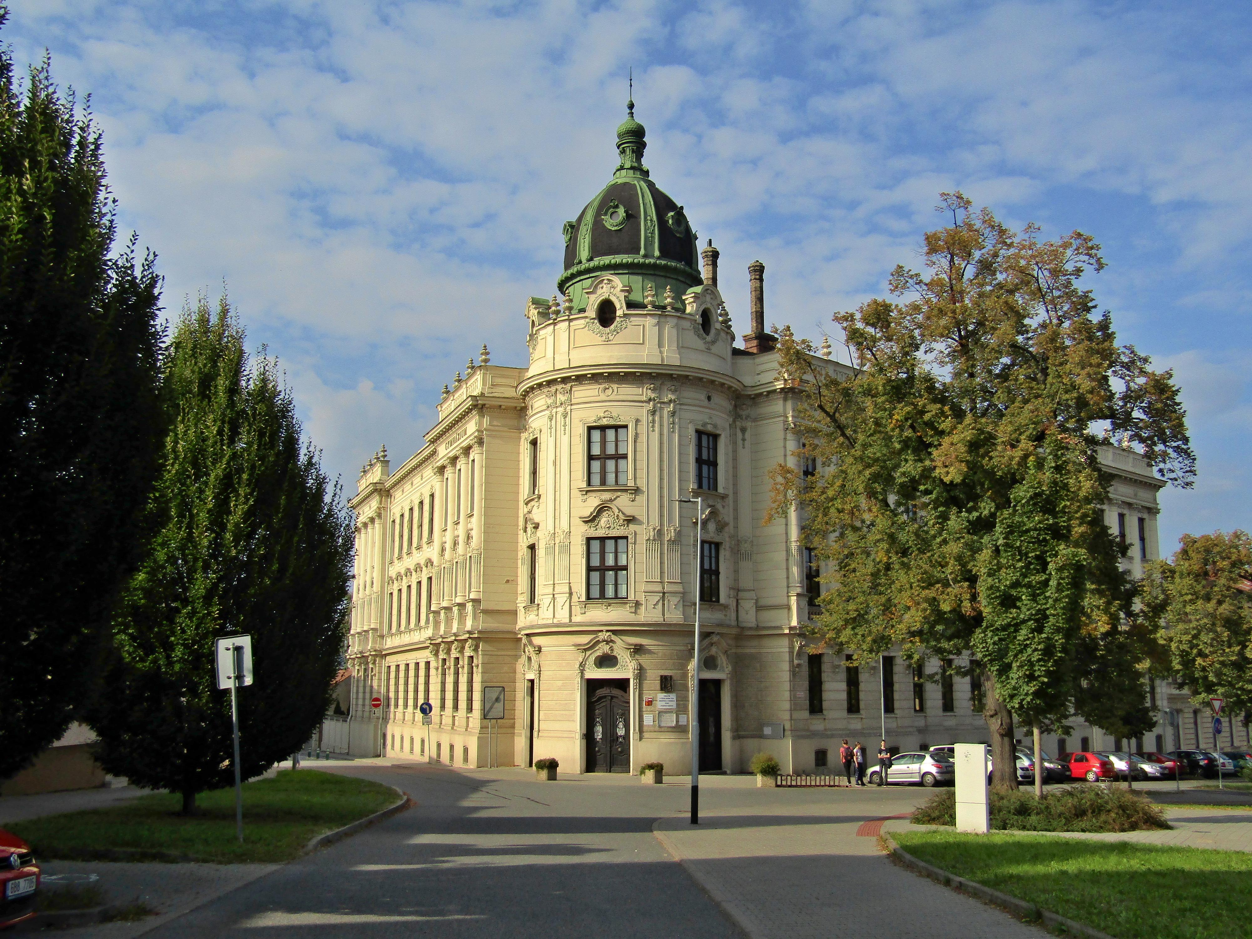 Gymnázium Vyškov, Komenského foto 2
