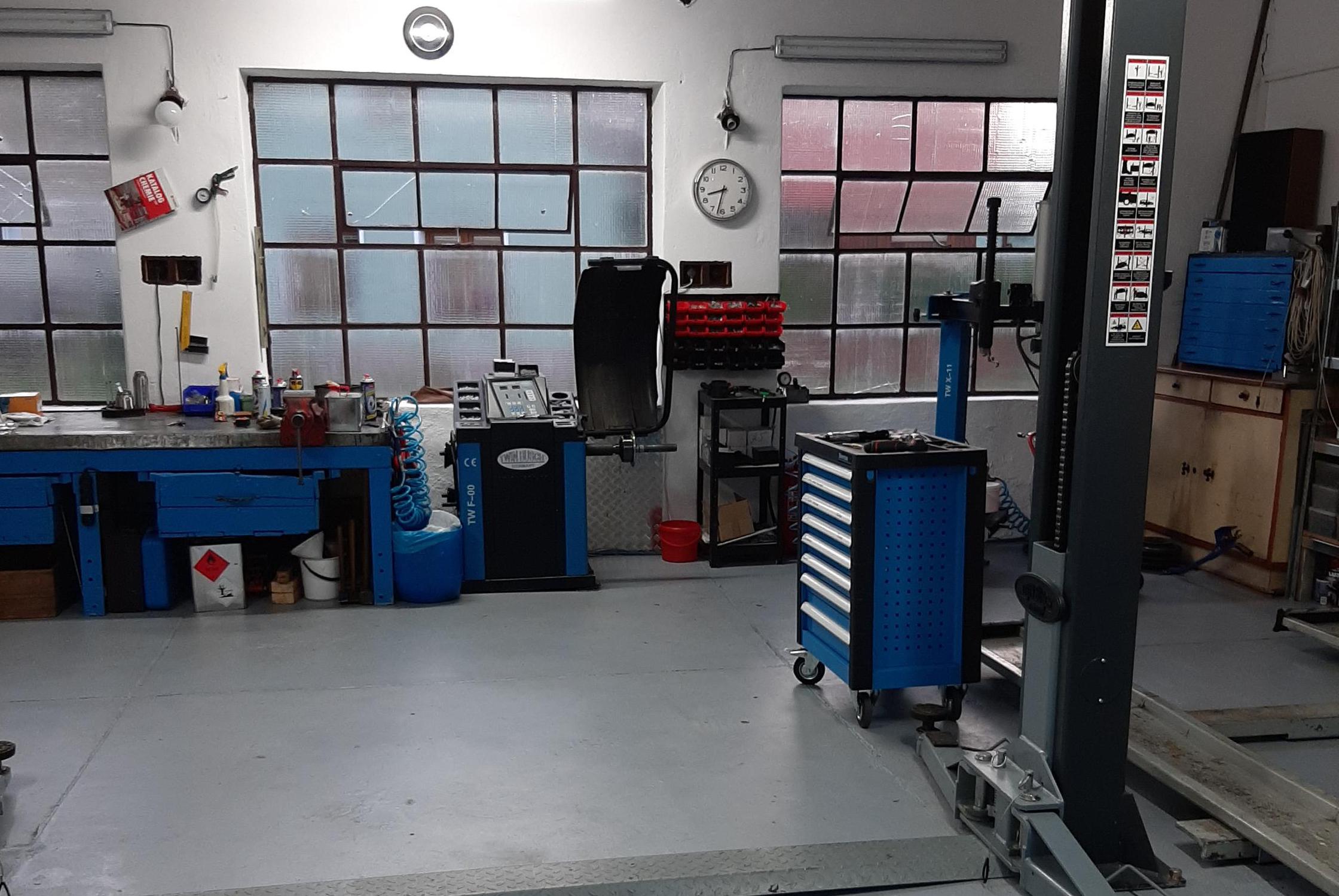 Autodílna a pneuservis - Michal Kyliš foto 1