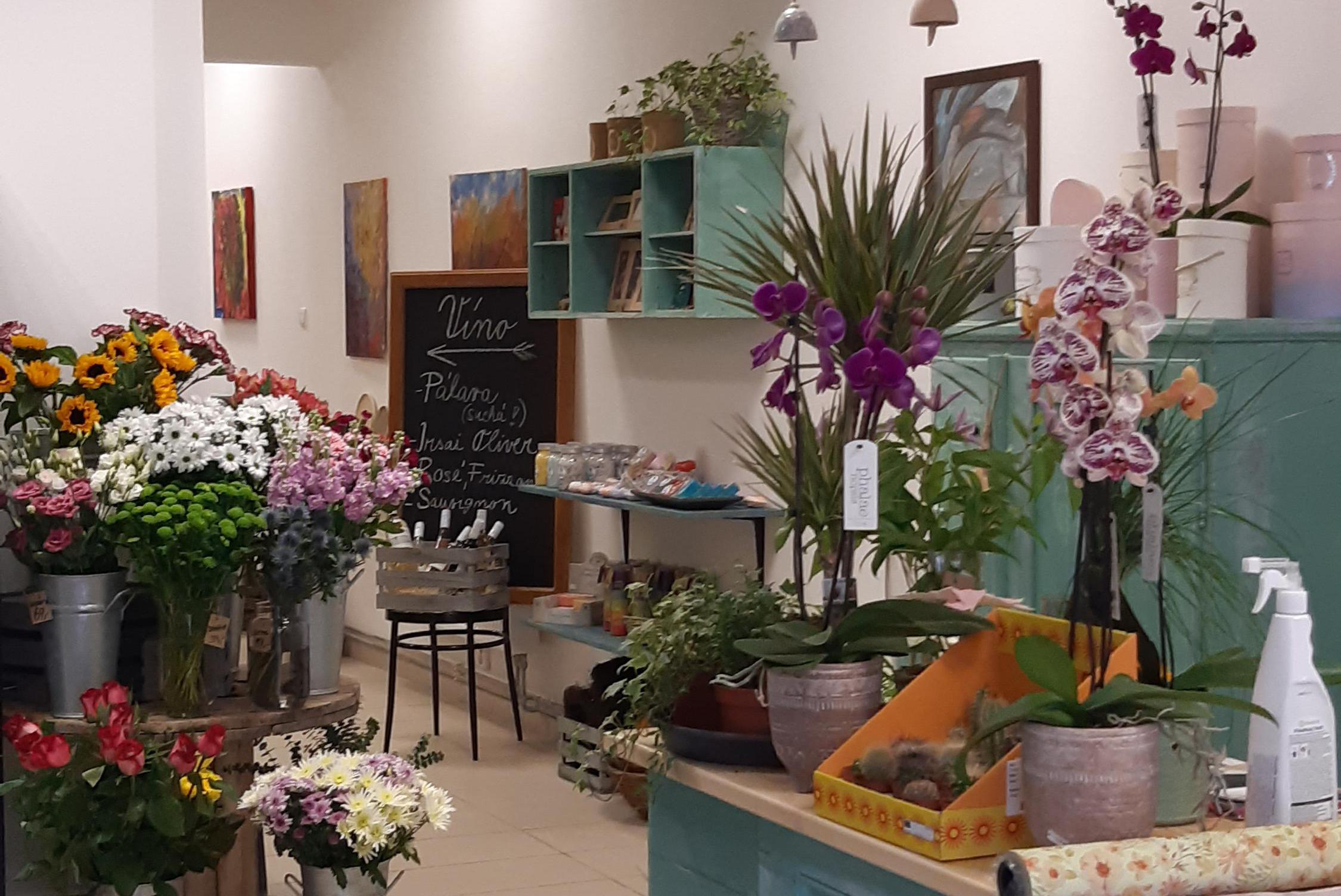 Kytky a víno - Marcela Benešová