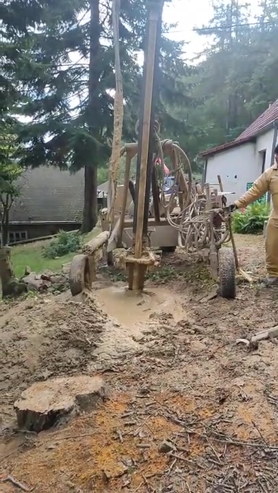 Vrtané studny LECHY s.r.o. foto 2 (náhled videa)