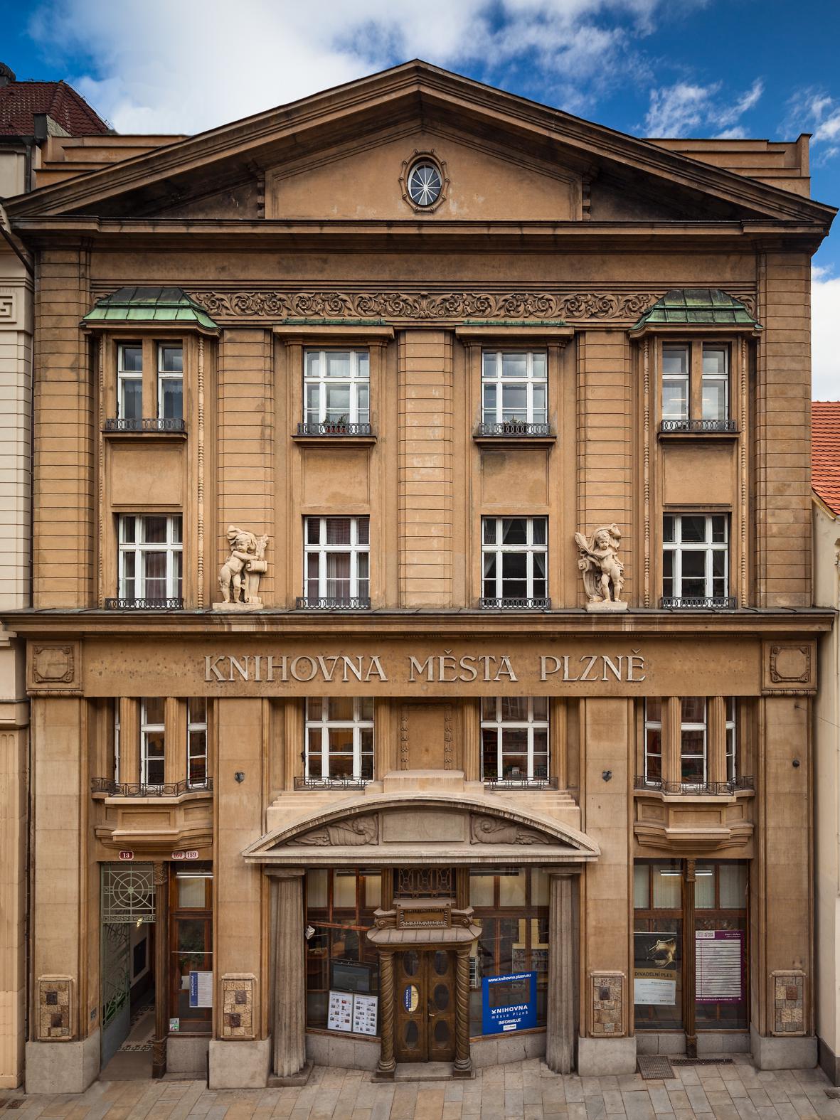 Knihovna města Plzně foto 3