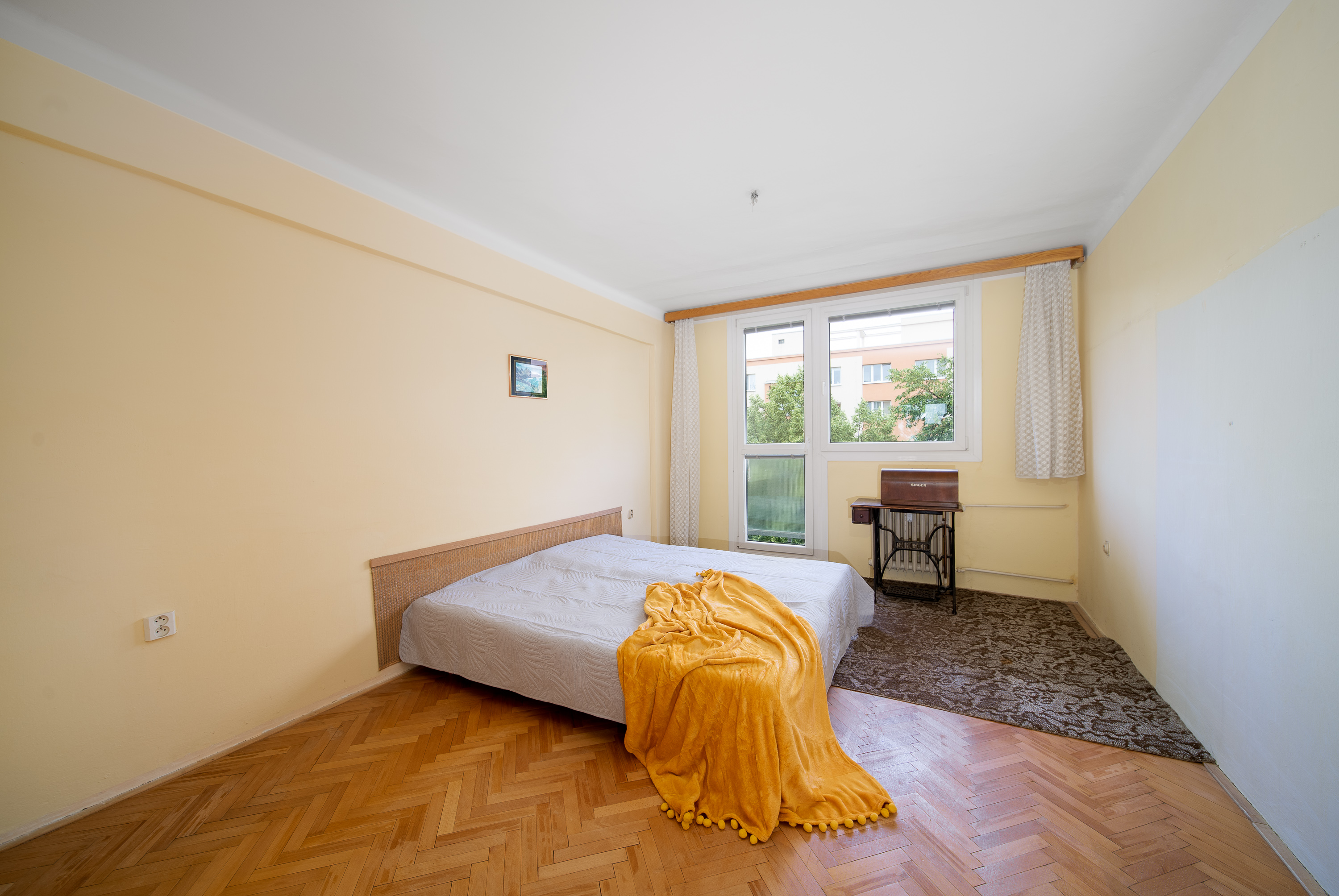 Petr Revenda - realitní makléř foto 2