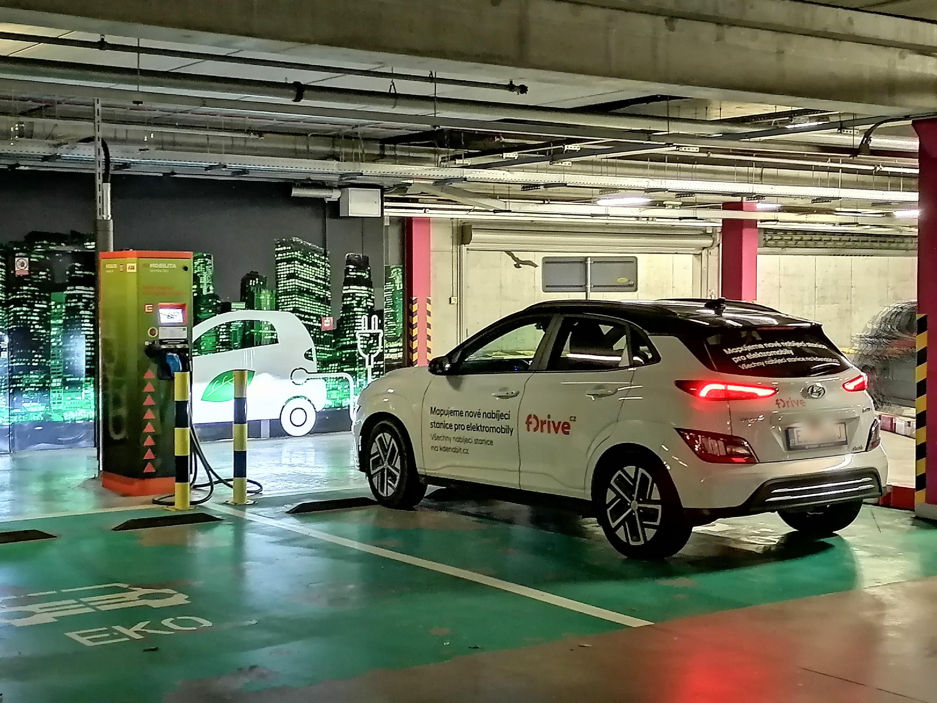 Nabíjecí stanice ČEZ