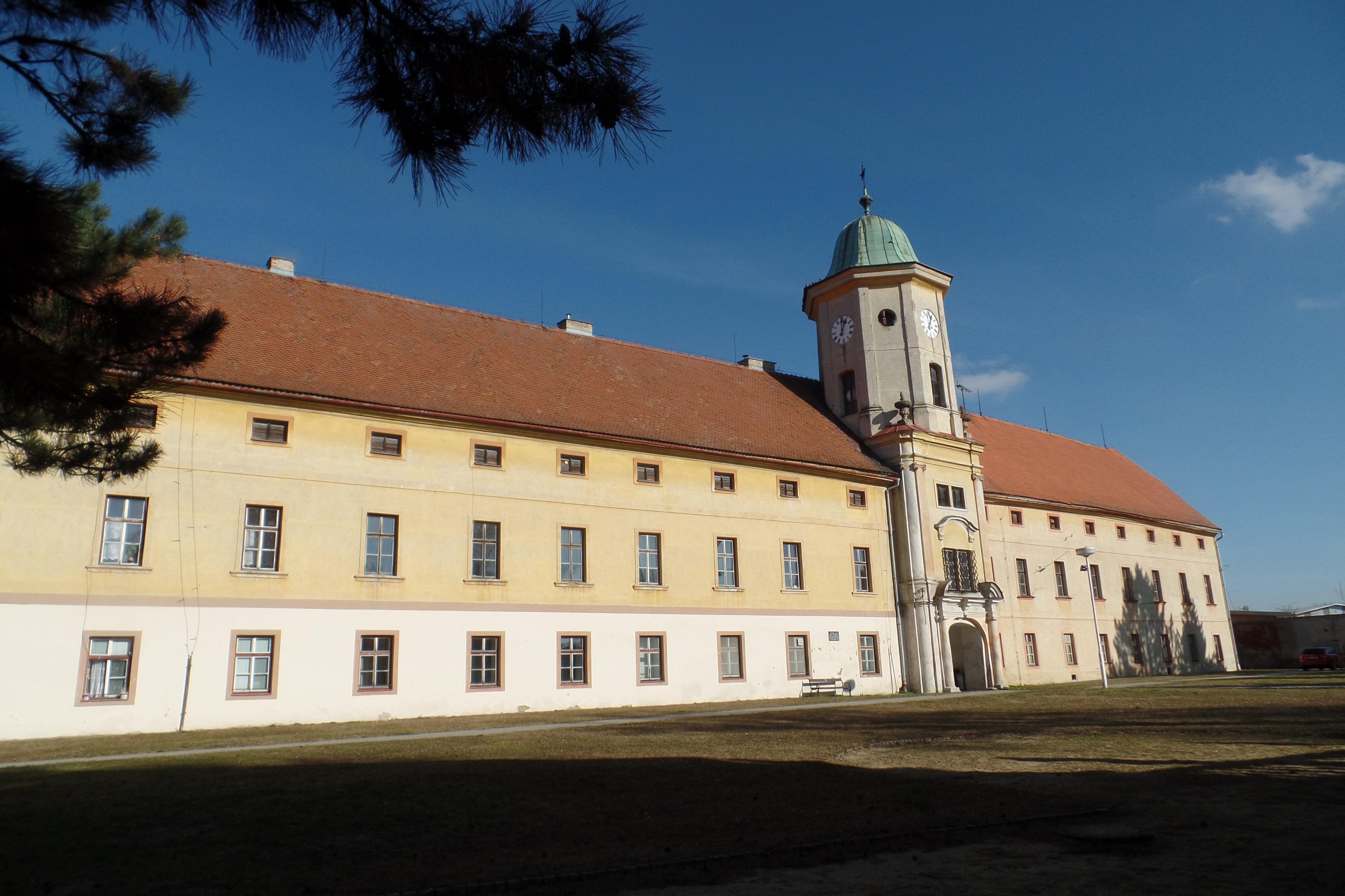 Zámecká knihovna mořice foto 2
