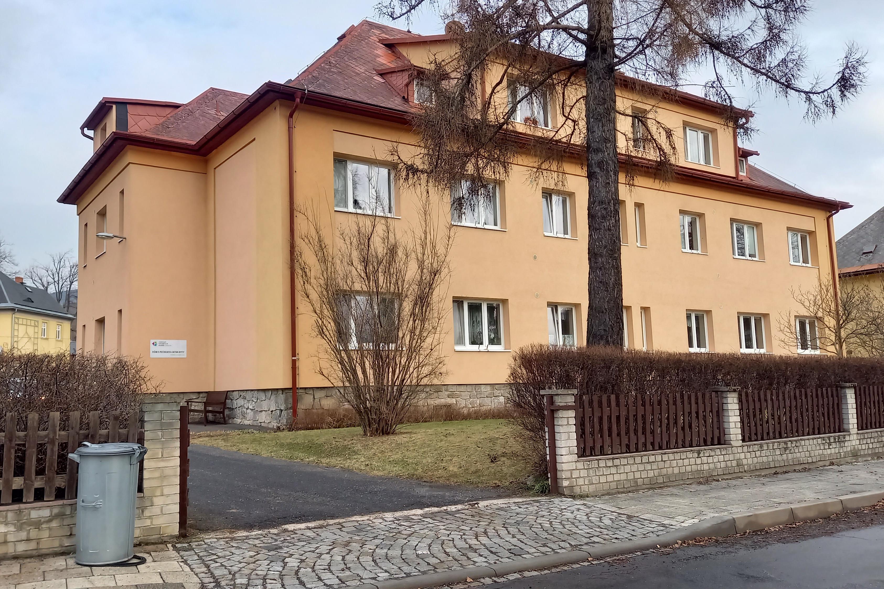 Dům s pečovatelskými byty