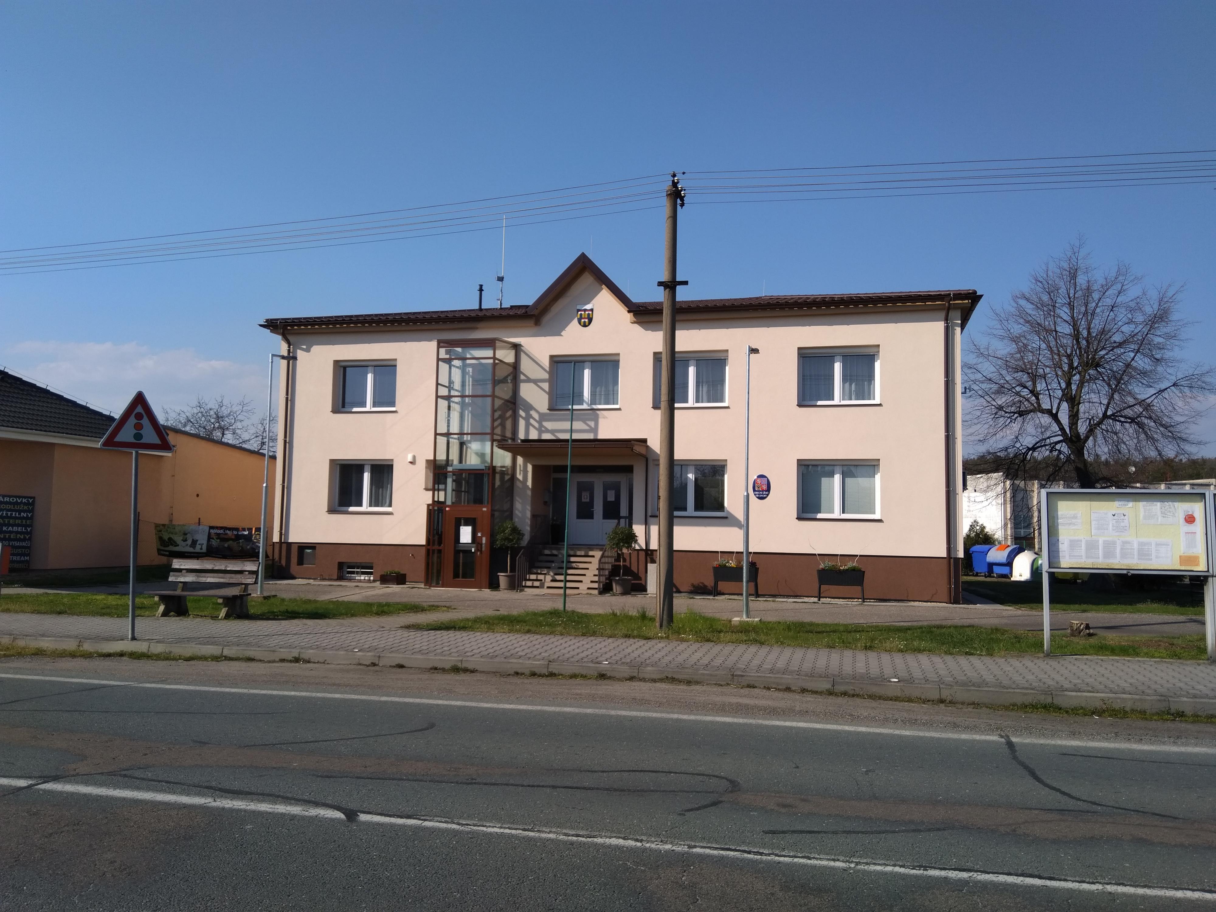 Tři Dvory - obecní úřad