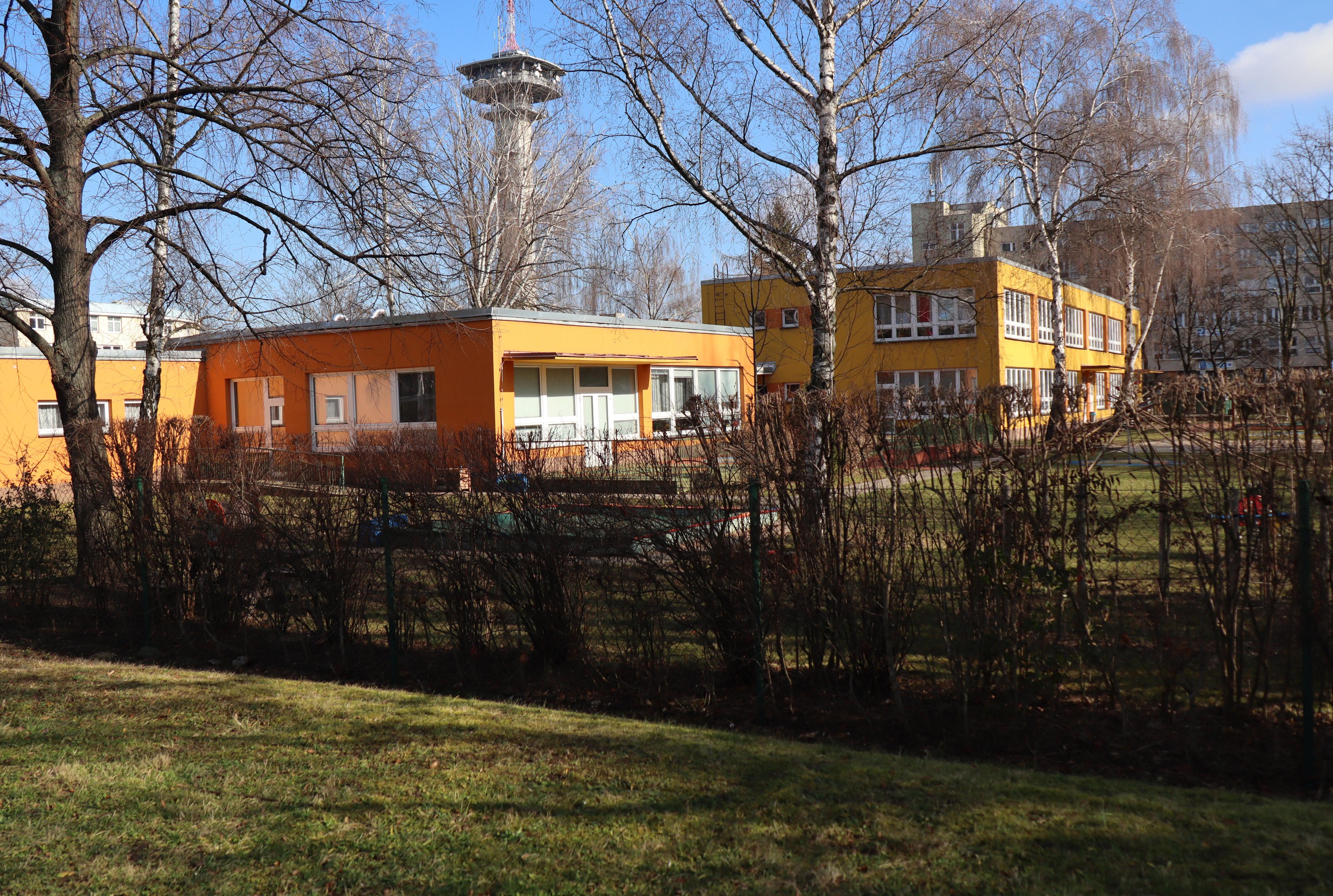 MŠ Pardubice, K Polabinám foto 4