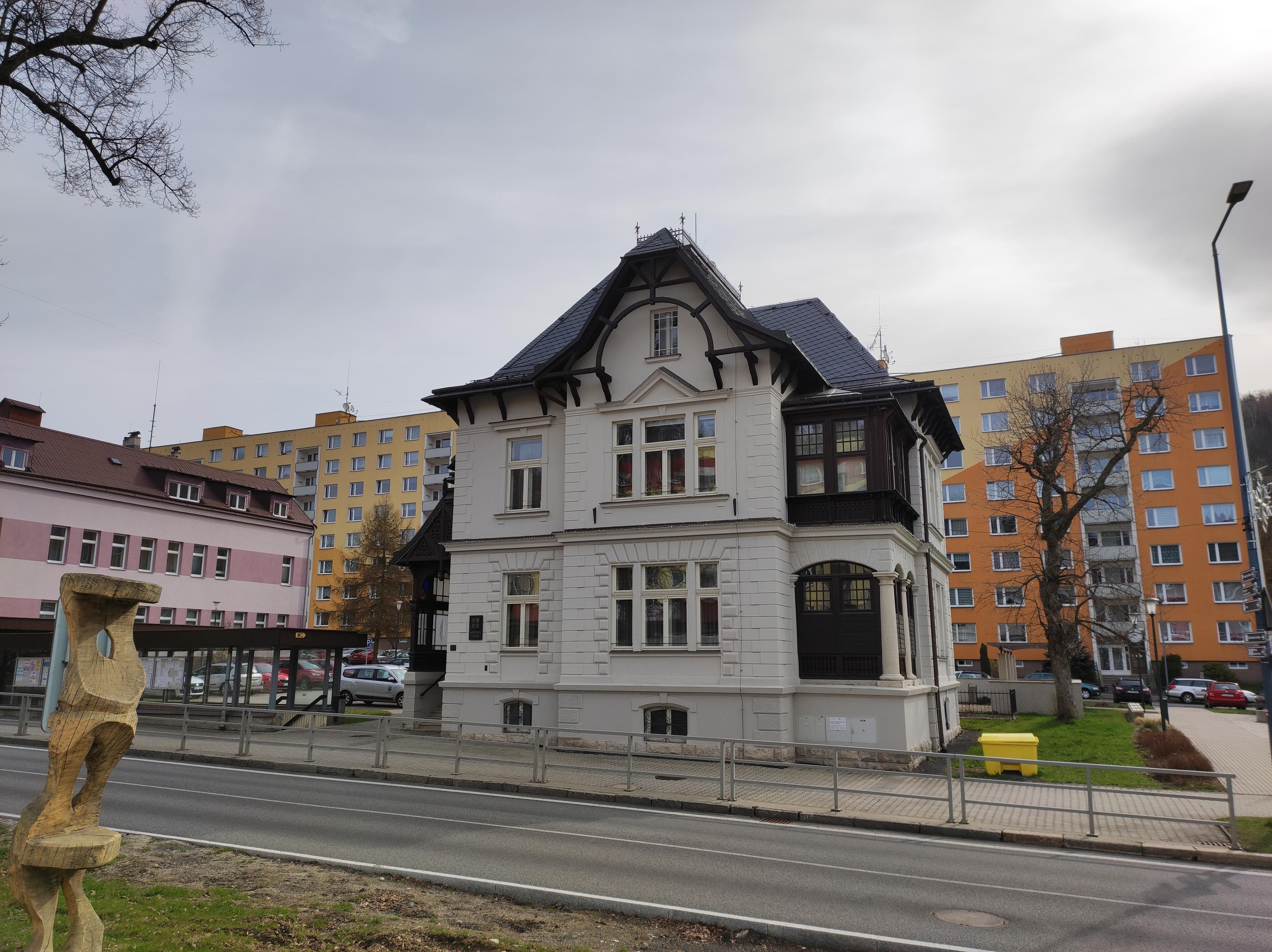Desná - městský úřad foto 4