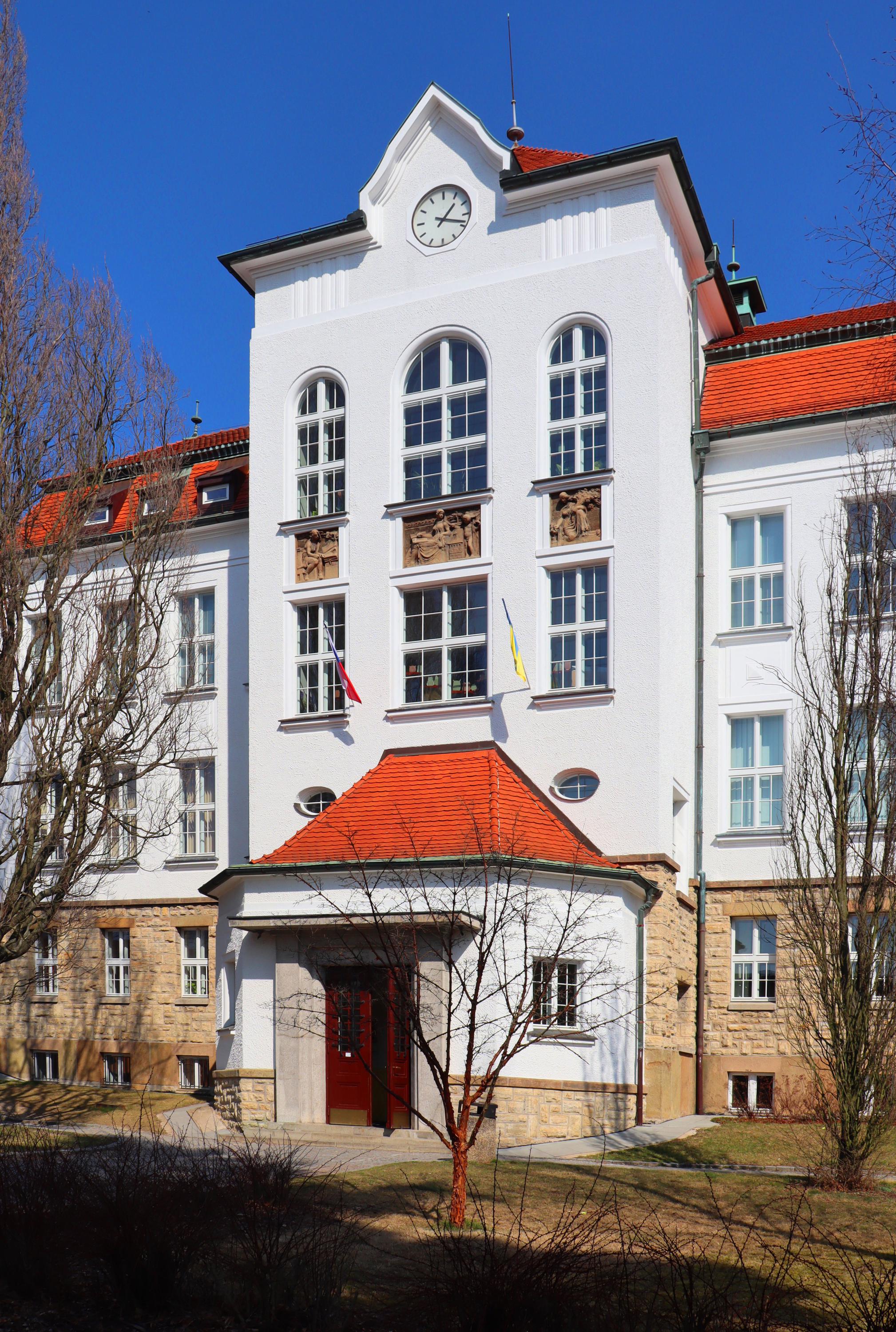 Gymnázium Ústí nad Orlicí foto 4