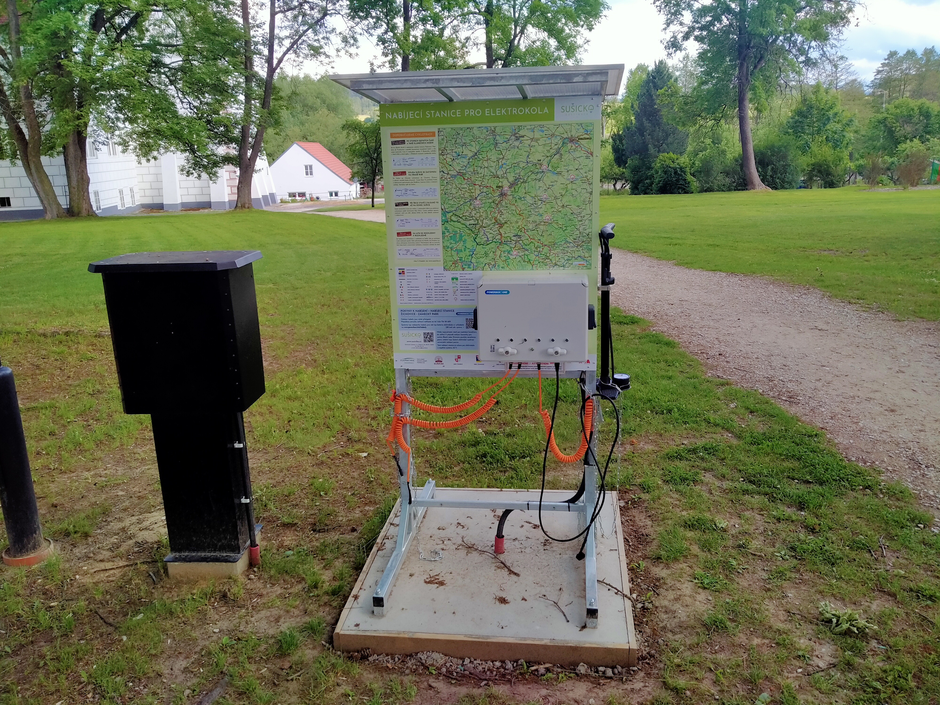 Nabíjecí stanice Zámecký park Žichovice foto 1