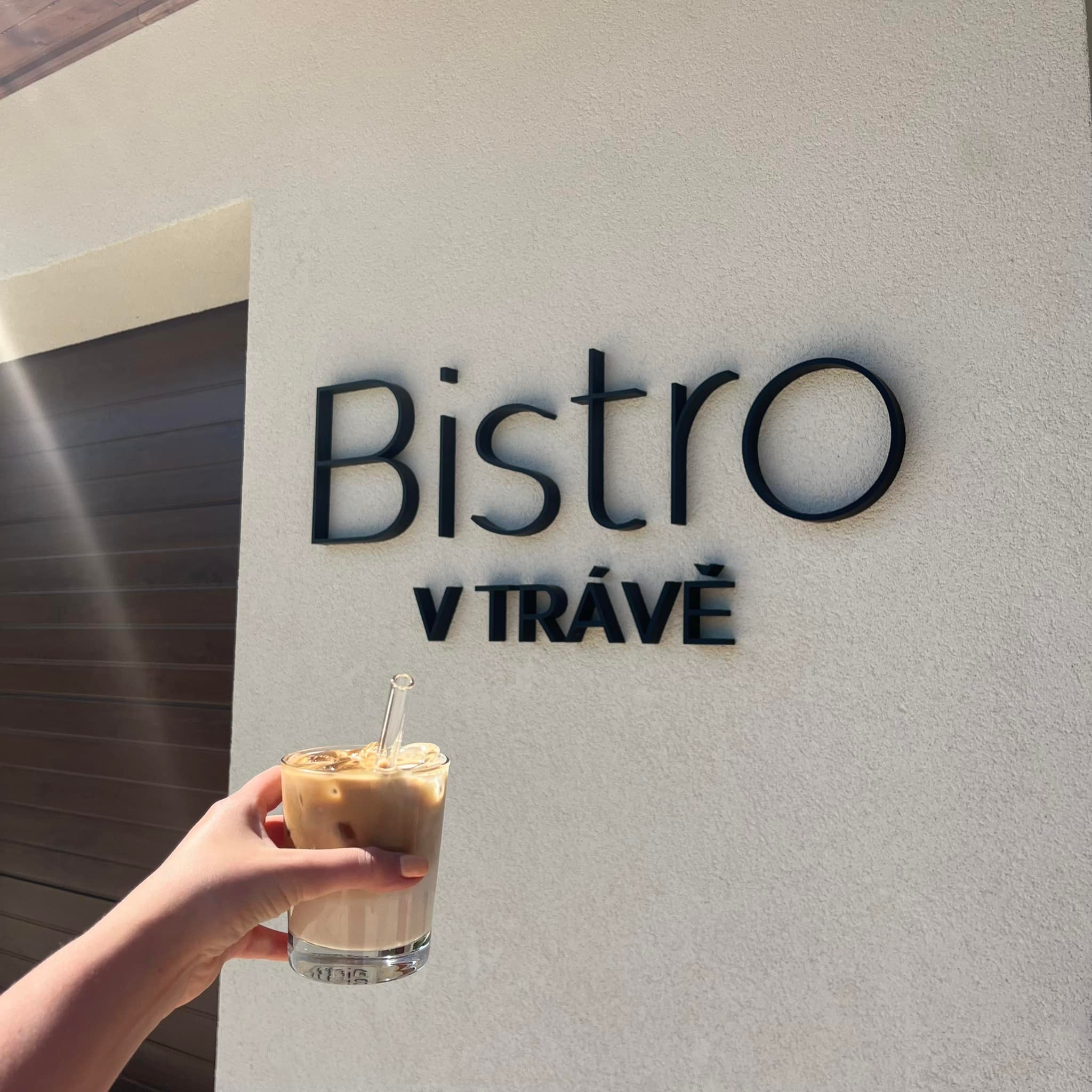 Bistro v trávě