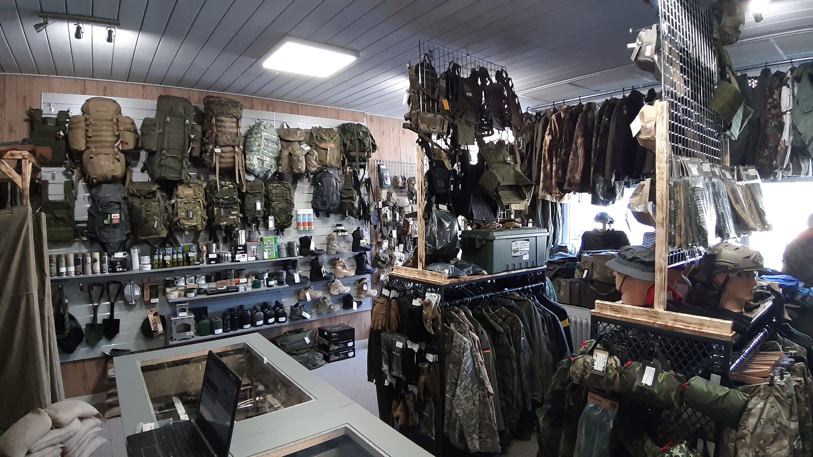 Armyshop Survive.cz foto 2
