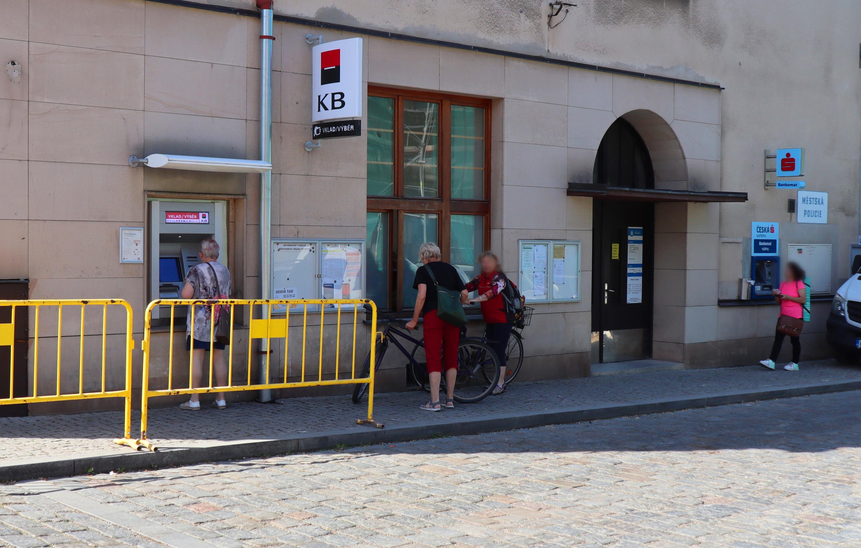 Bankomat Komerční banky foto 3