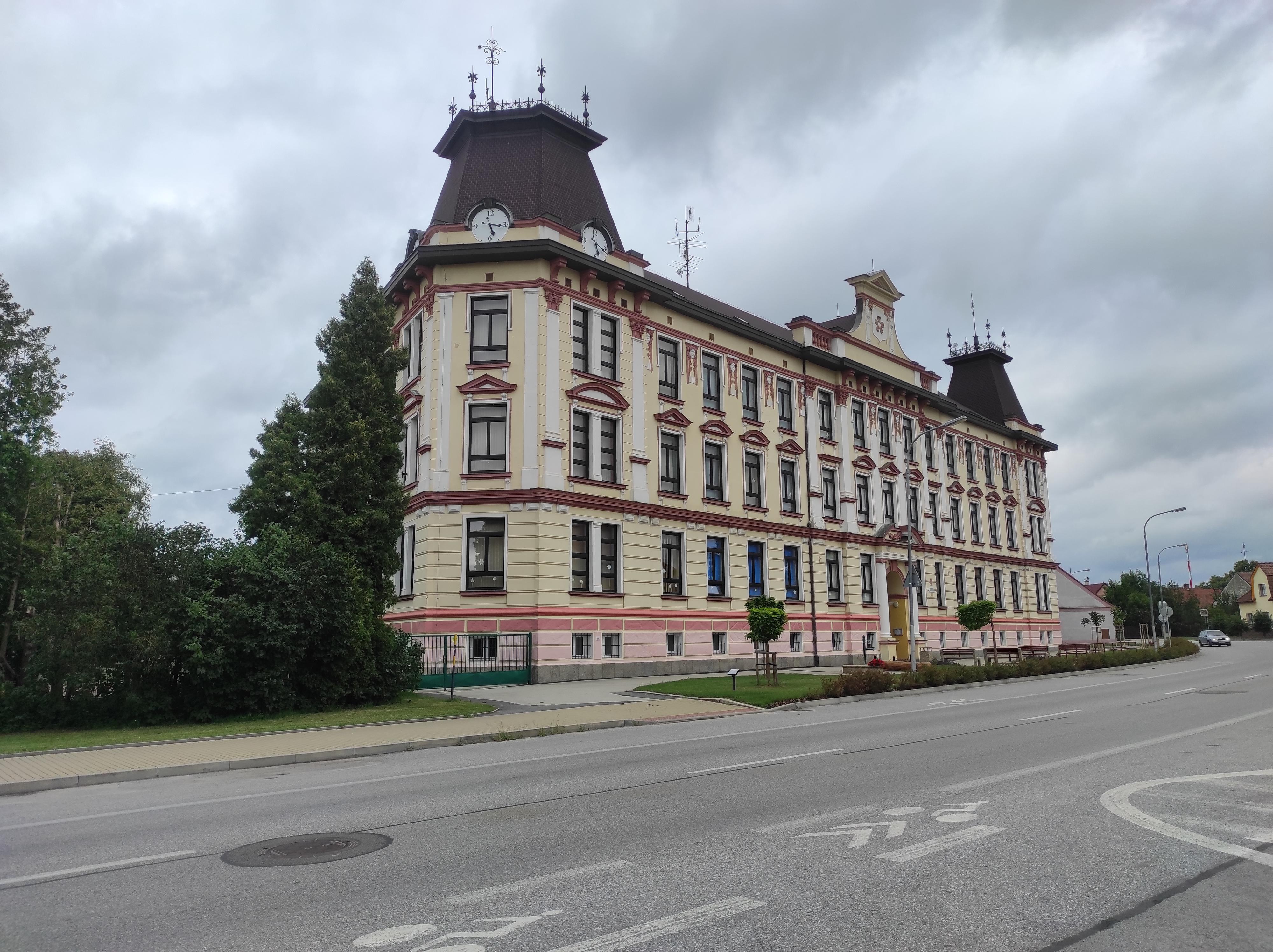 ZŠ Veselí nad Lužnicí, Čs. armády foto 5