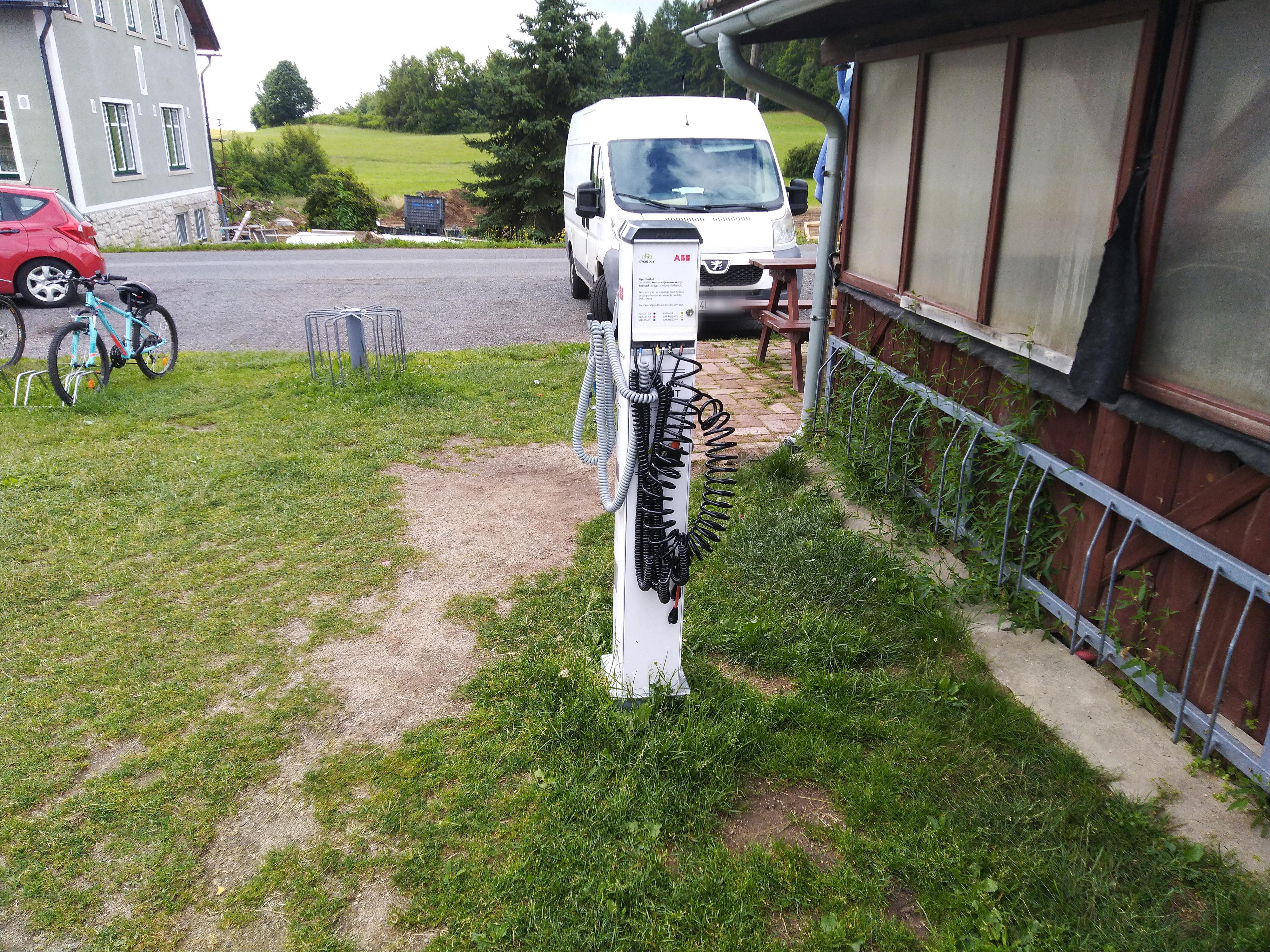 Nabíjecí stanice pro elektrokola Milíře