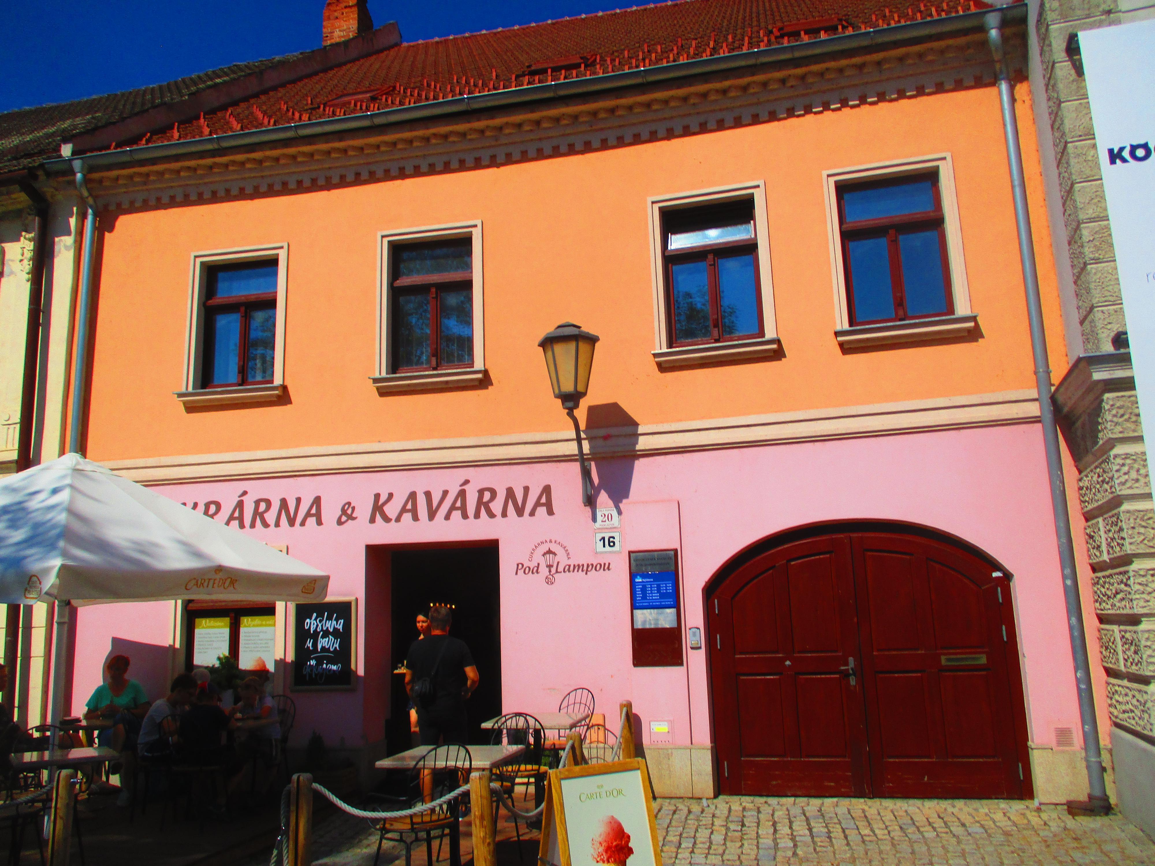 Cukrárna a kavárna Pod Lampou foto 2
