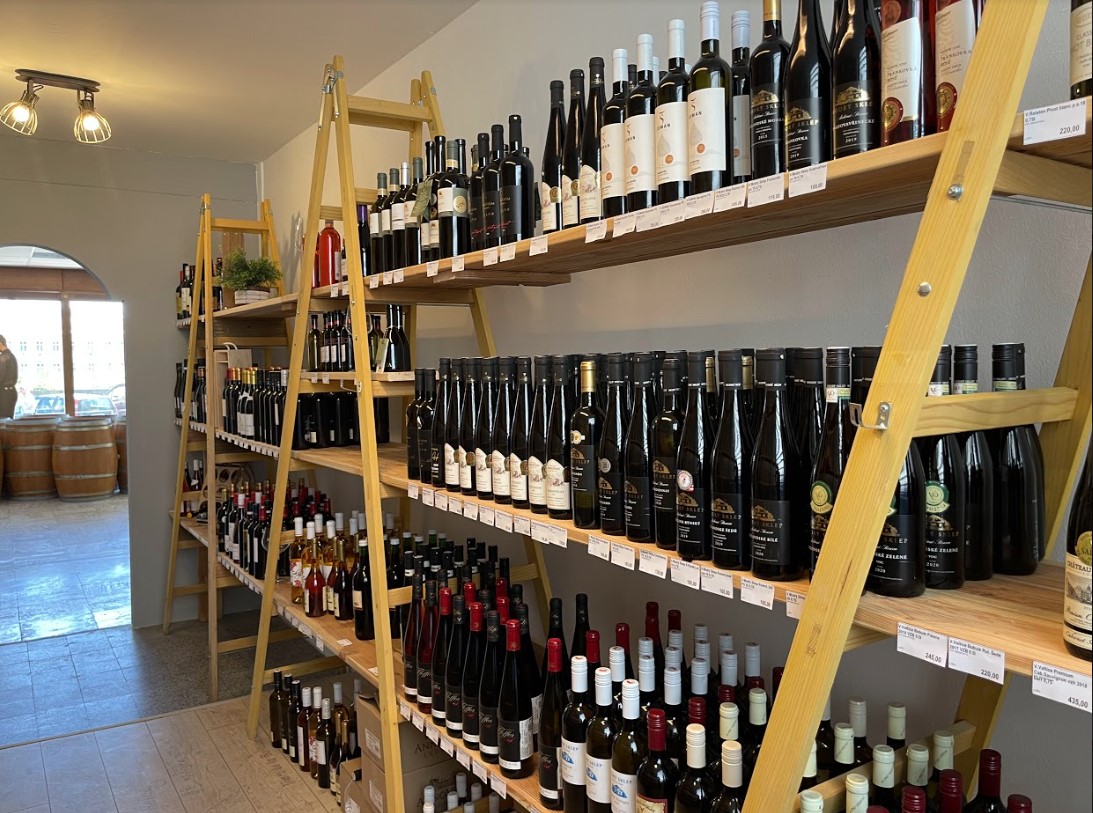 Hyveco Liquor Shop foto 3