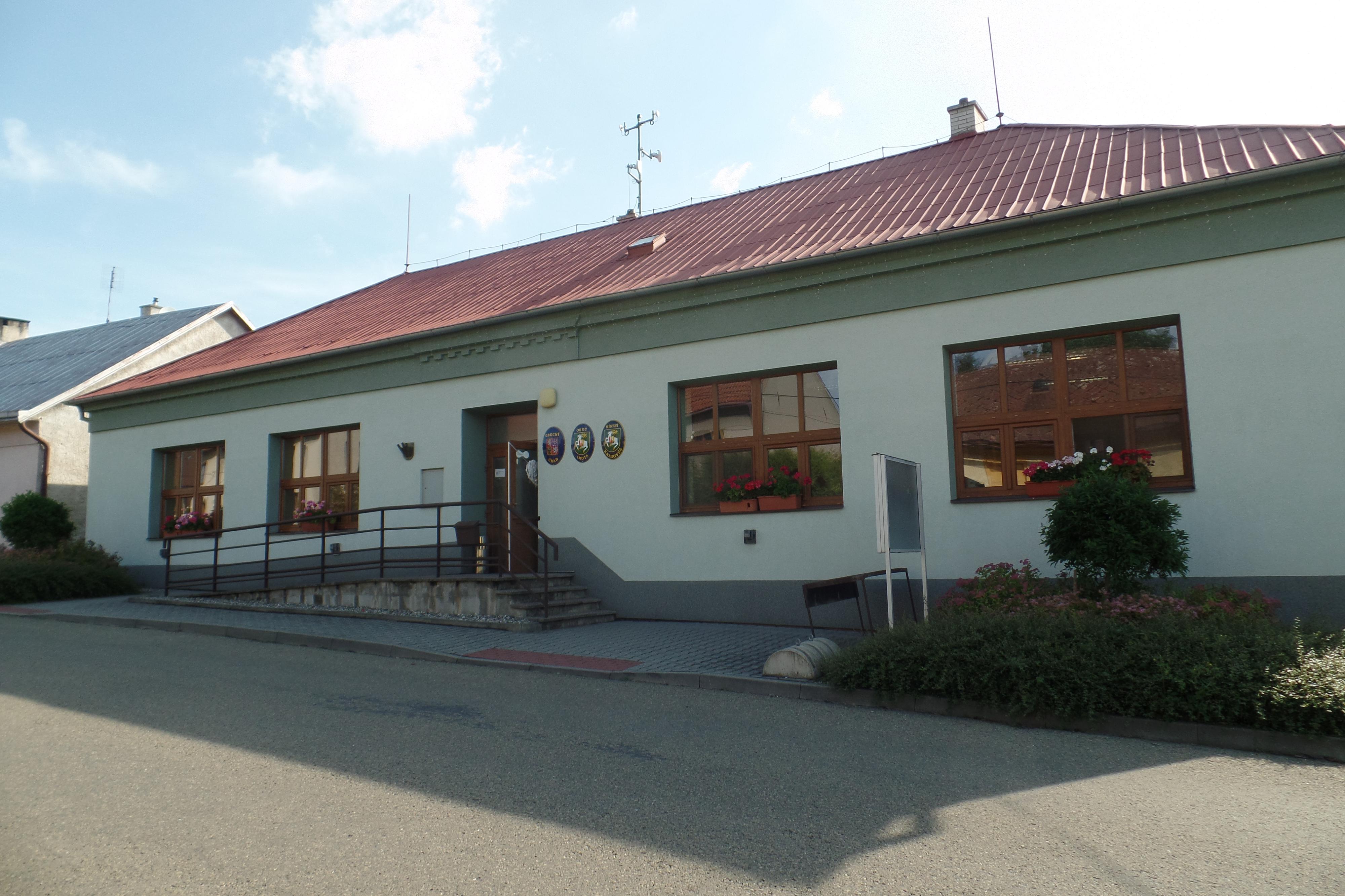 Místní knihovna Lhota foto 1