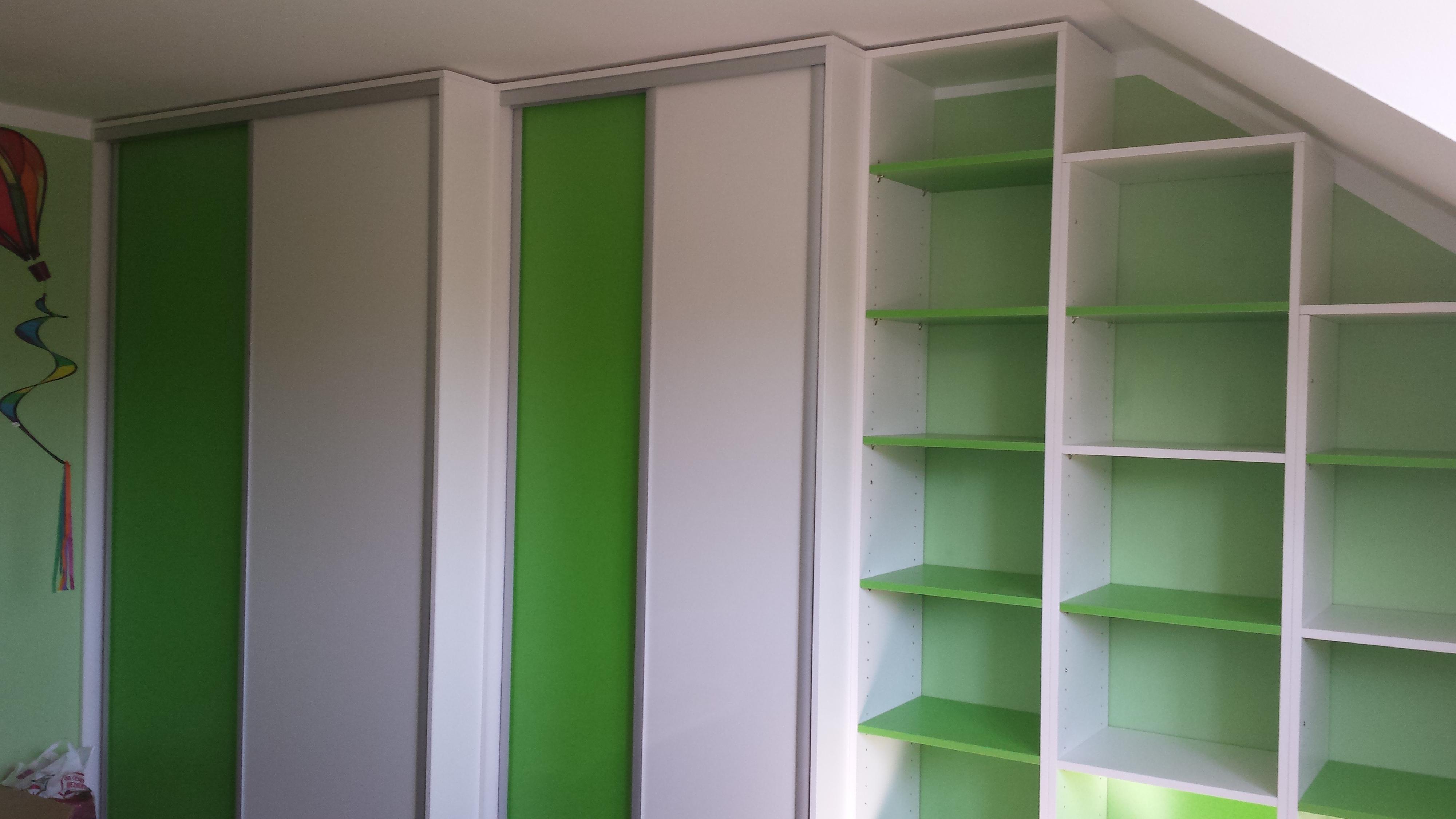 ErgoOffice - truhlářství zakázková výroba nábytku a paravánových systému foto 3