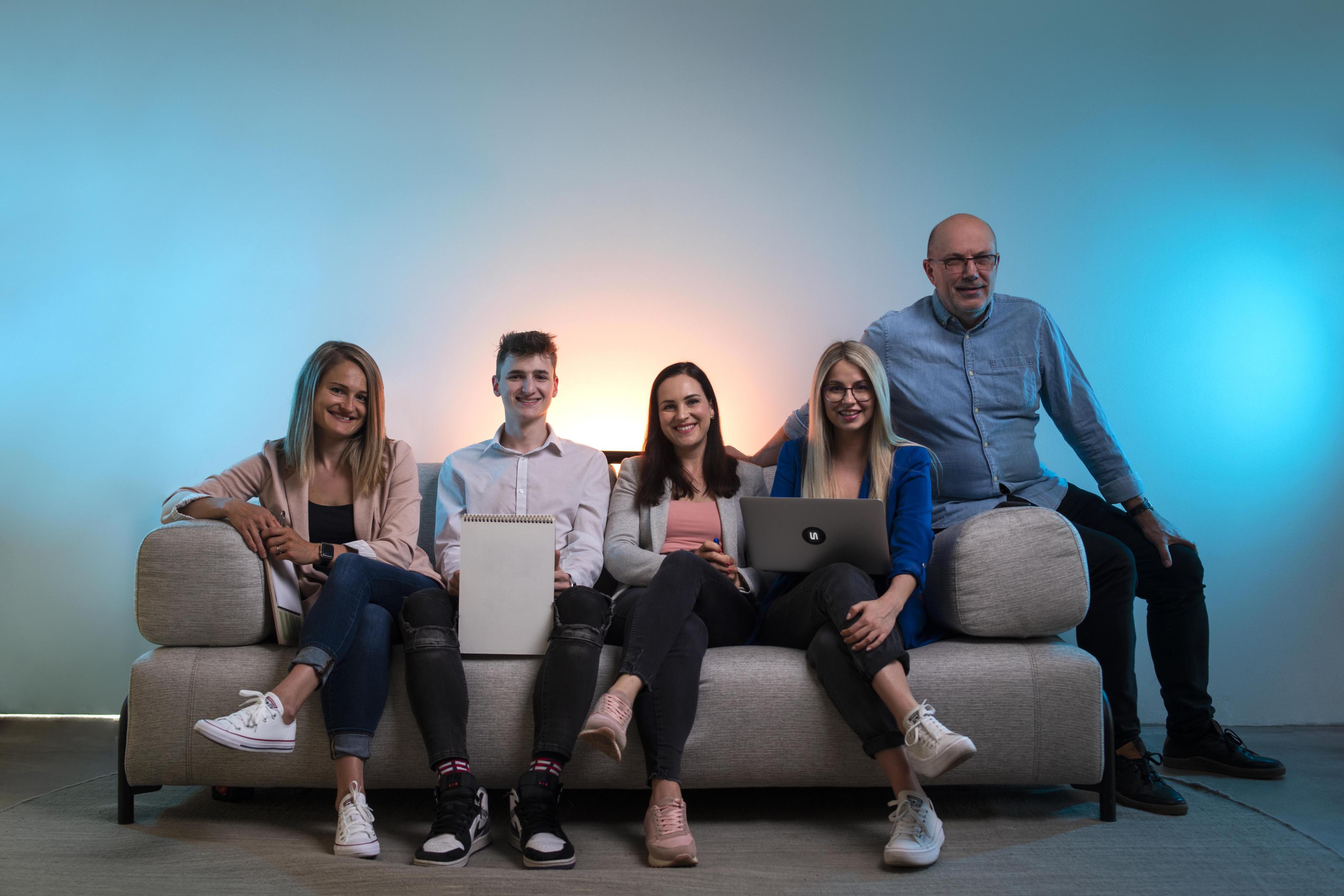 LOGISTICKÁ AKADEMIE s.r.o.