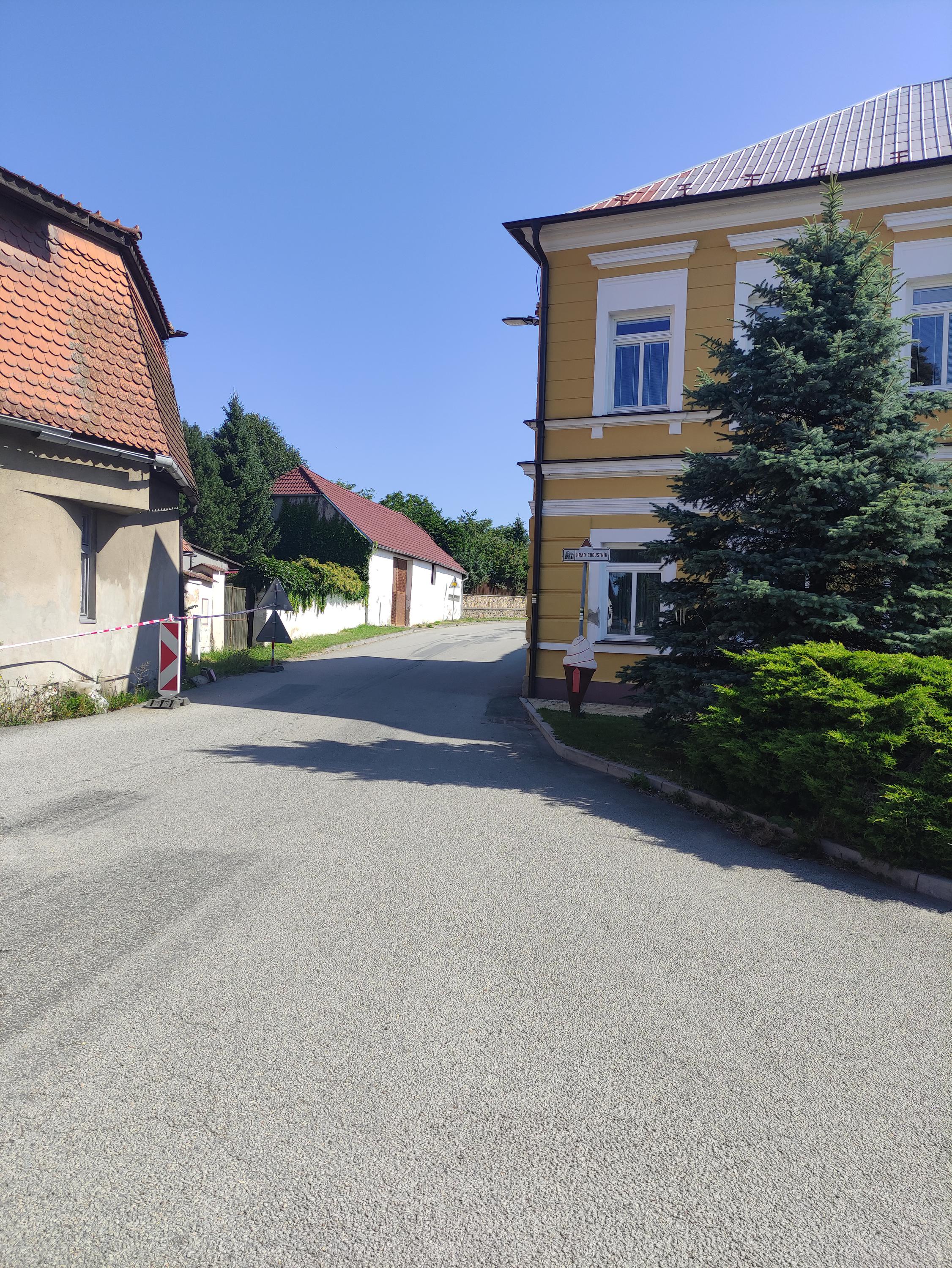 Choustník - obecní úřad foto 6